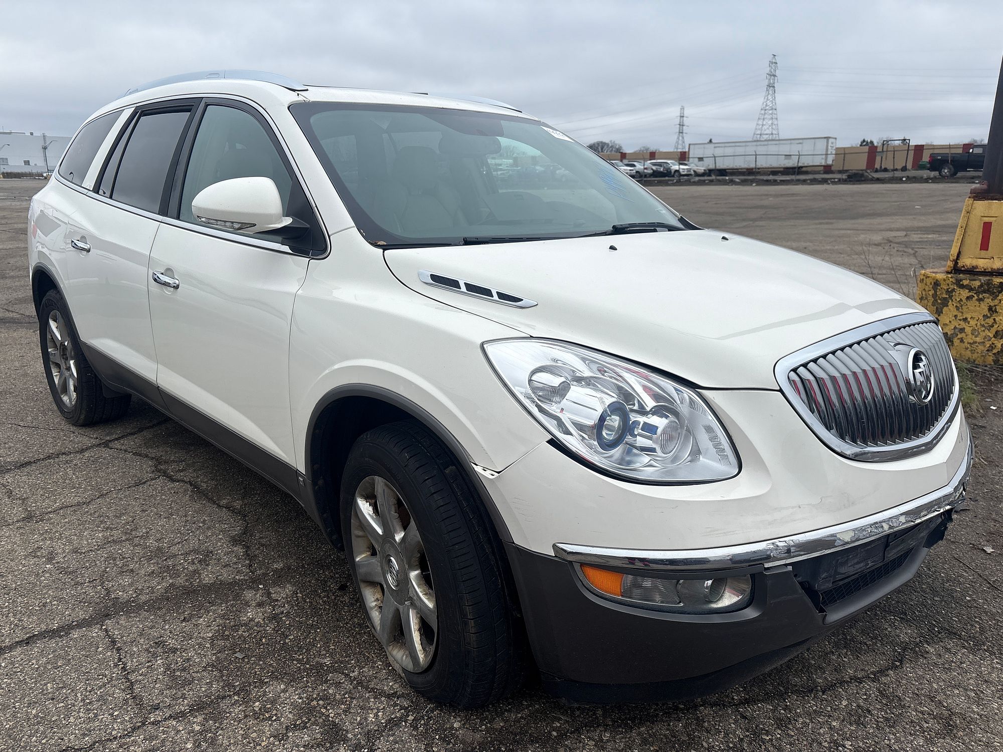 2008 BUICK ENCLAVE - Image 2