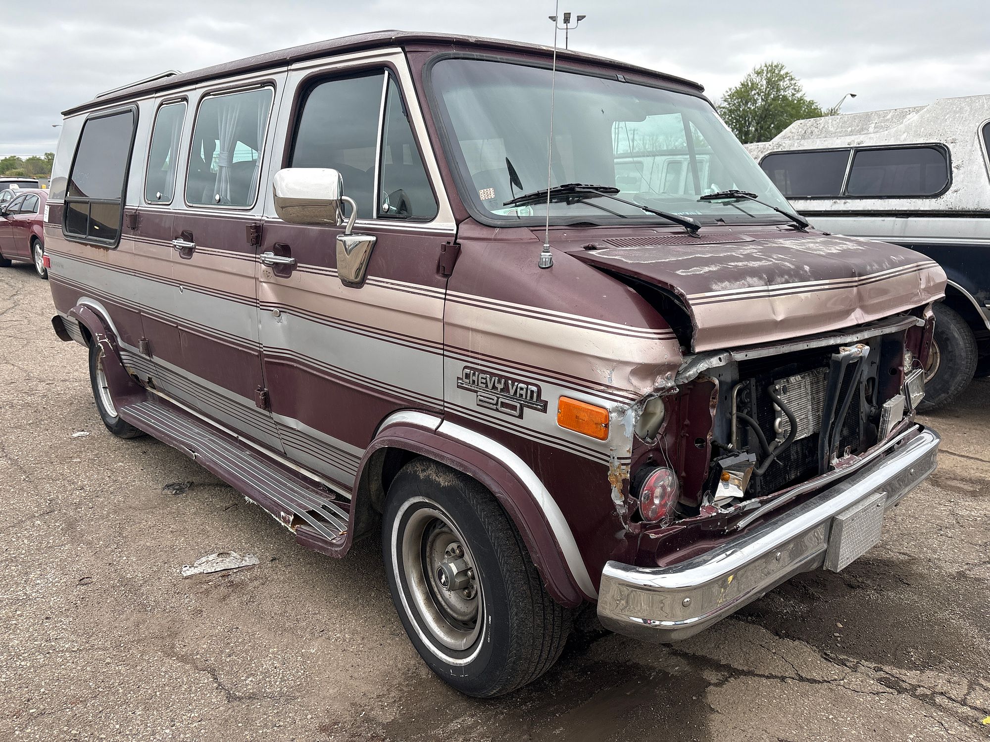 1991 CHEVROLET G20 - Image 2