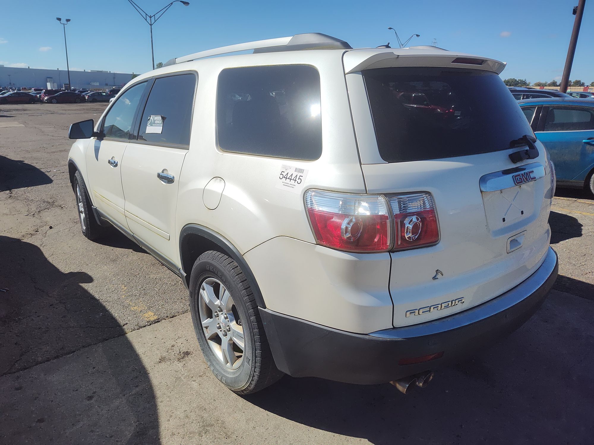 2012 GMC ACADIA - Image 4