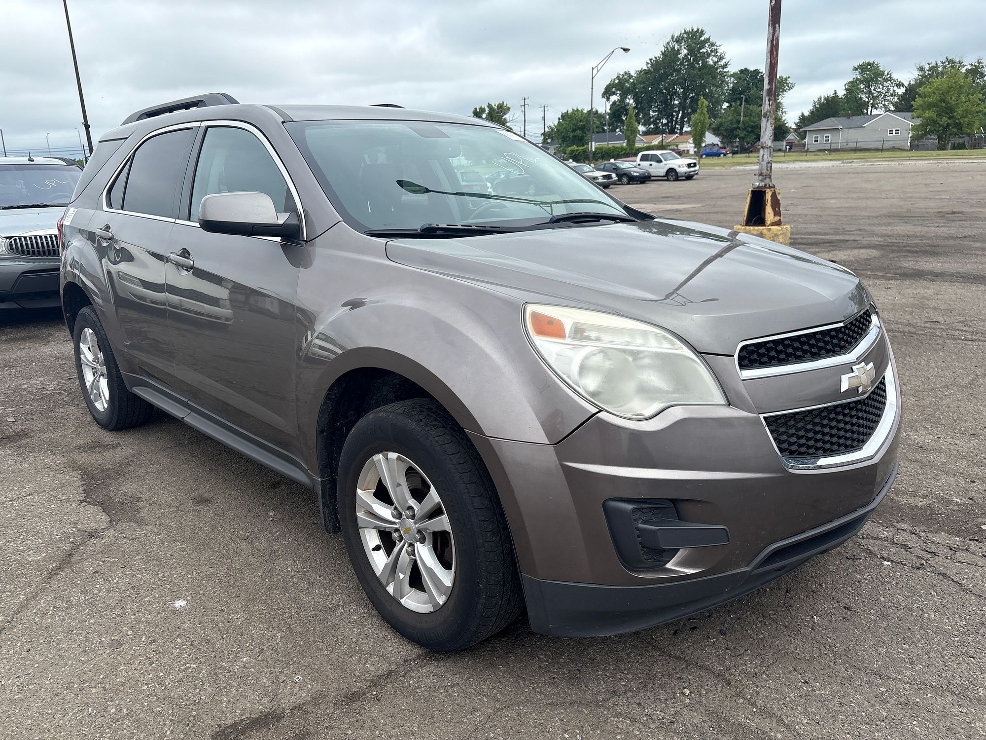 2011 CHEVROLET EQUINOX - Image 2