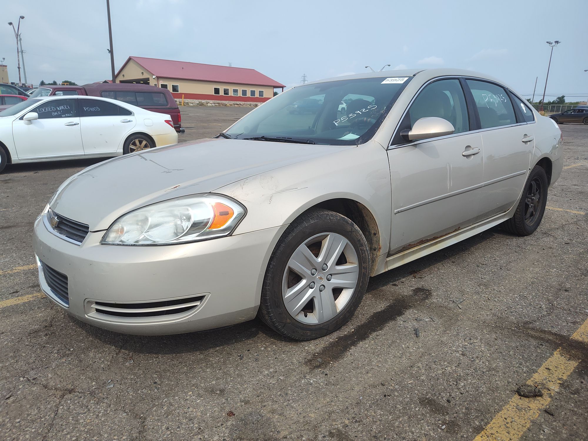 2010 CHEVROLET IMPALA - Image 1