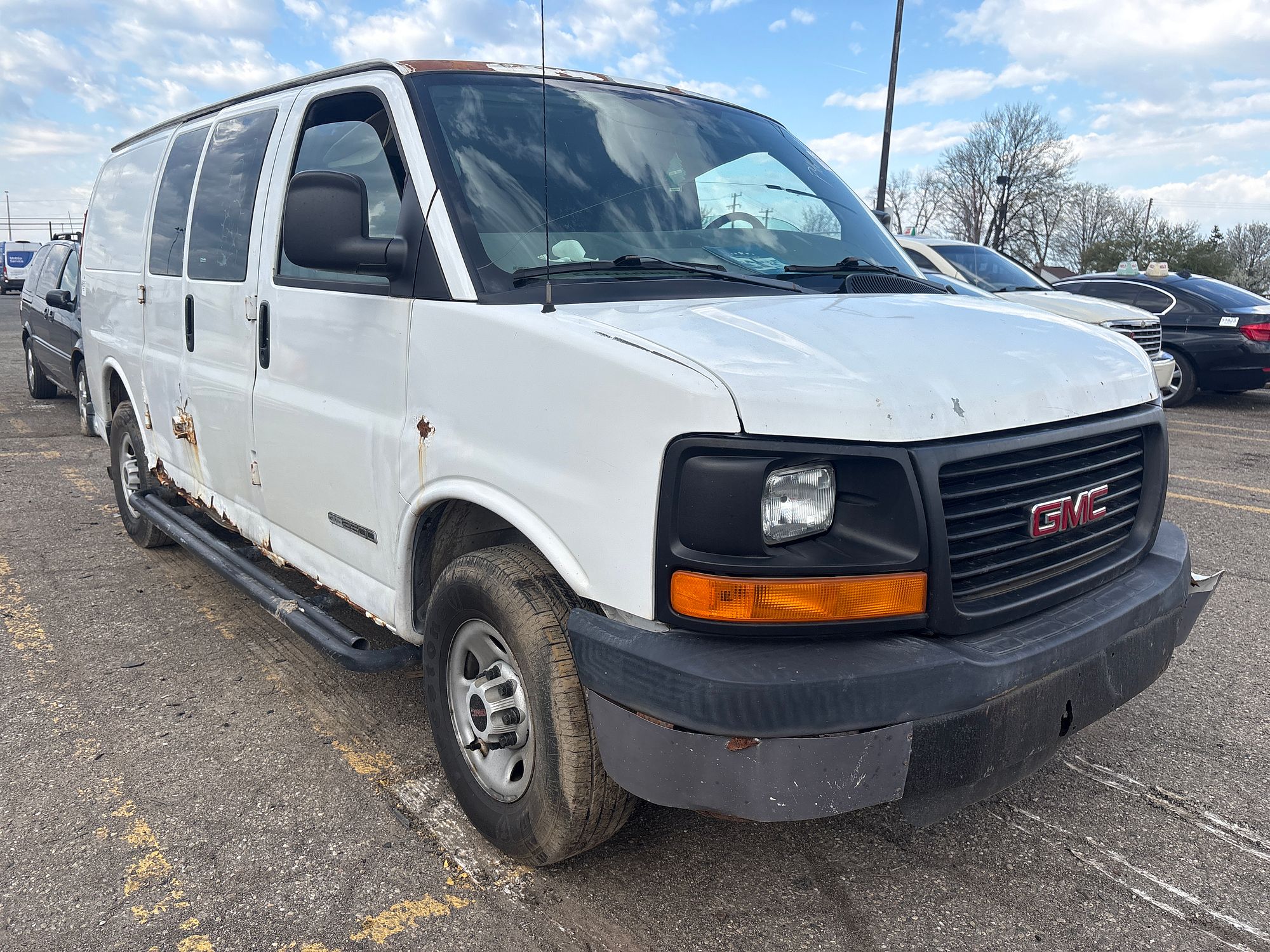 2005 GMC SAVANA 1500 - Image 2