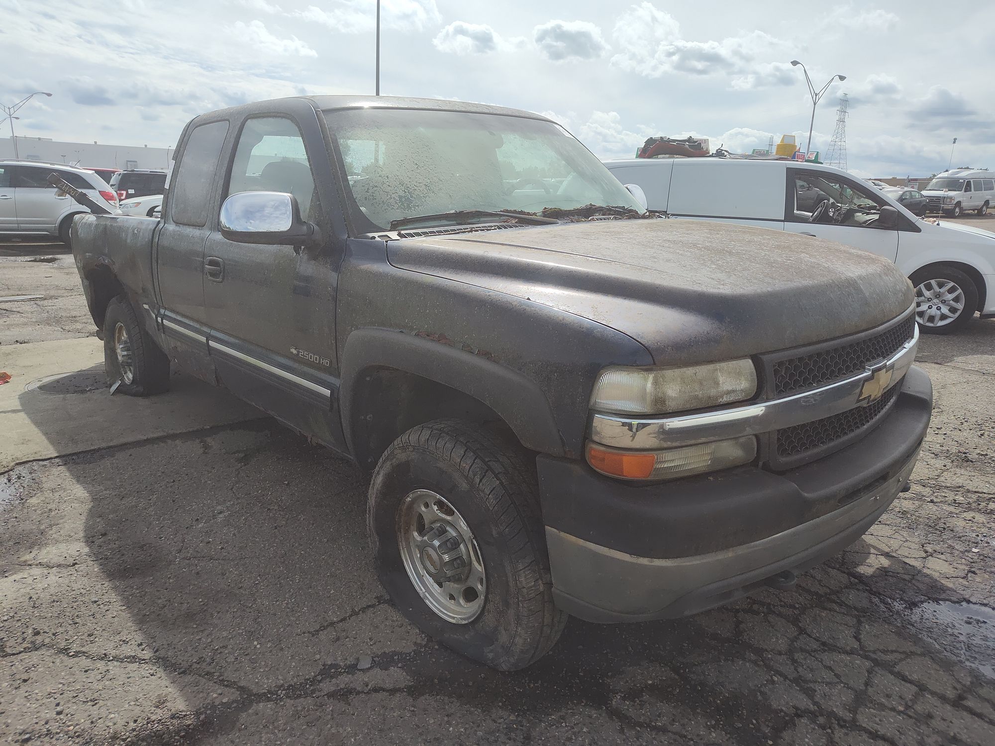 2001 CHEVROLET SILVERADO 2500 - Image 2