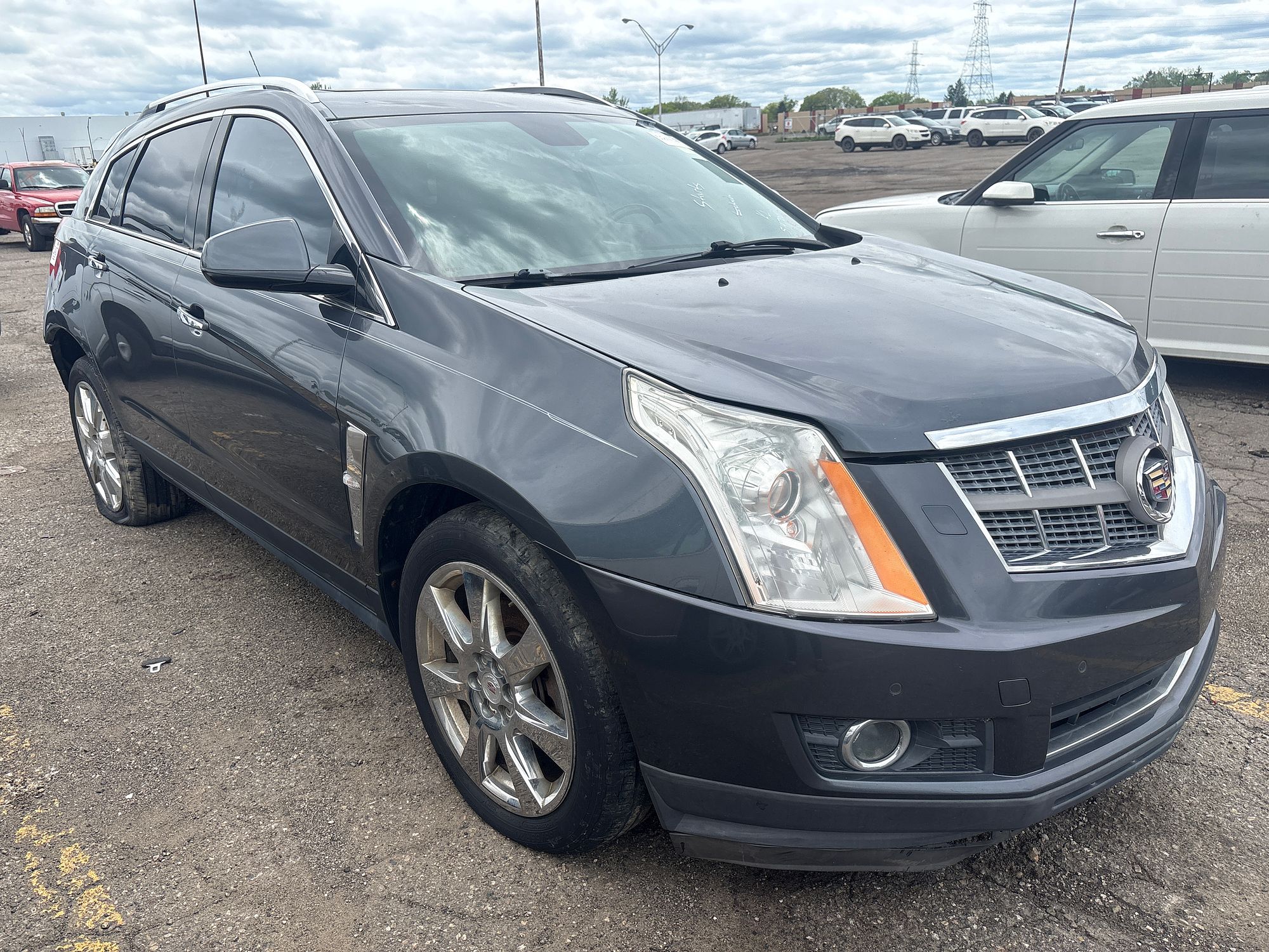 2010 CADILLAC SRX - Image 2