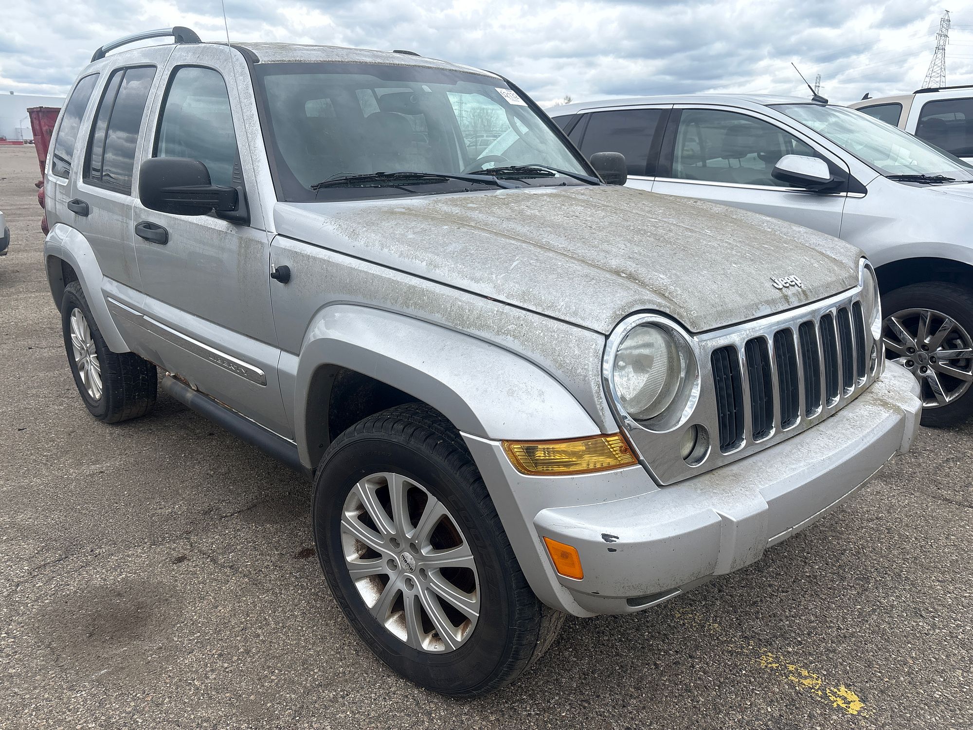 2005 JEEP LIBERTY - Image 2