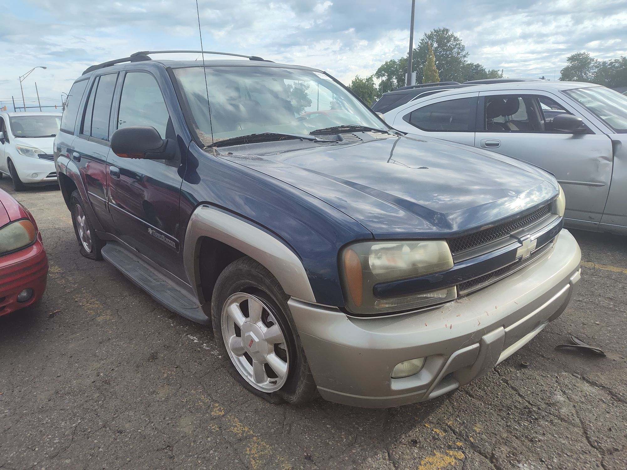 2003 CHEVROLET TRAILBLAZER - Image 2