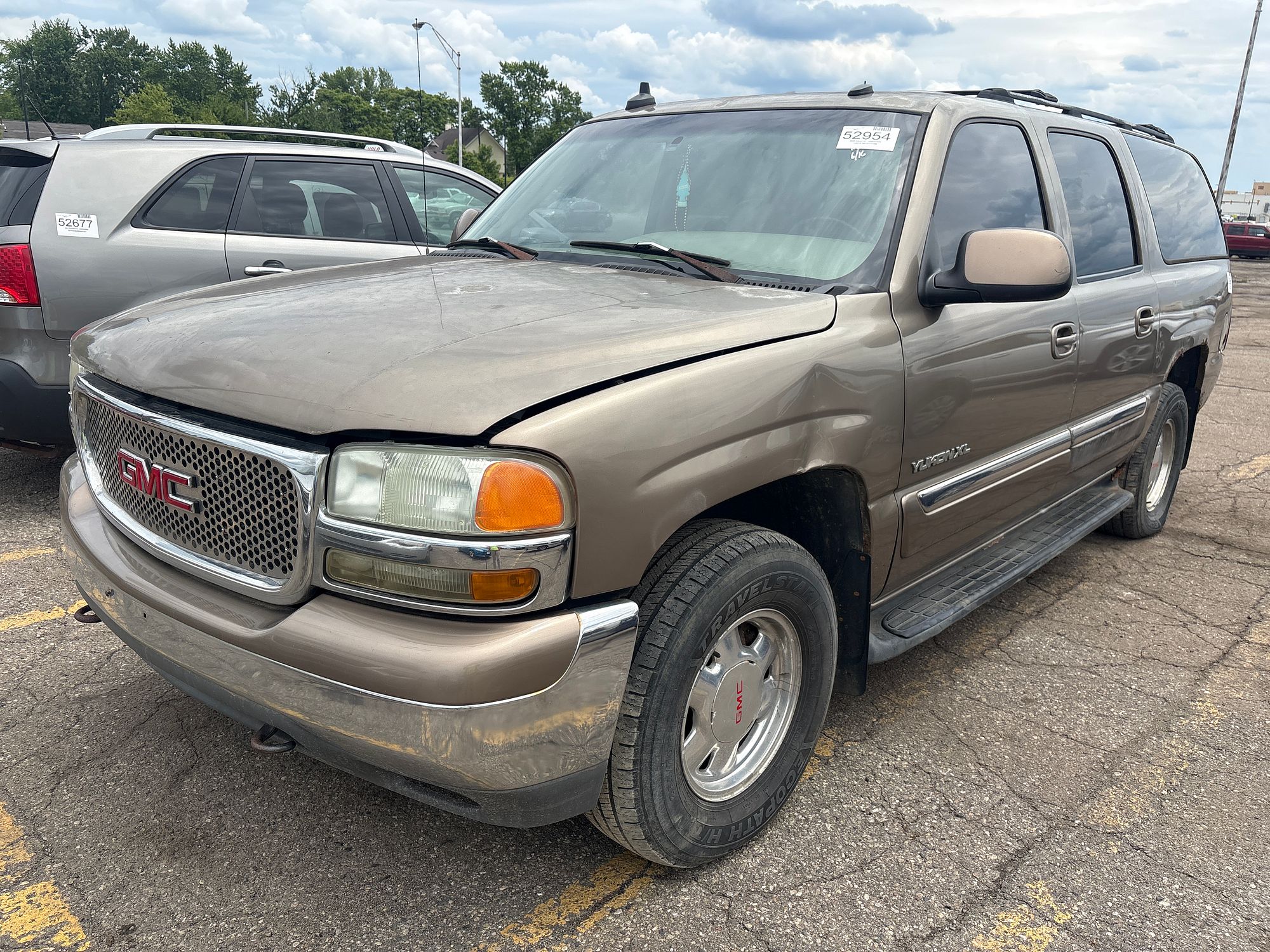 2003 GMC YUKON XL 1500 - Image 1