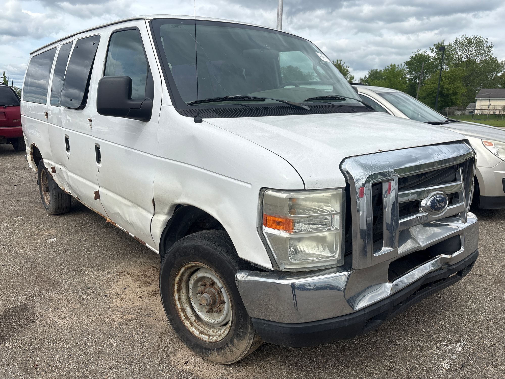 2008 FORD E350SD - Image 2