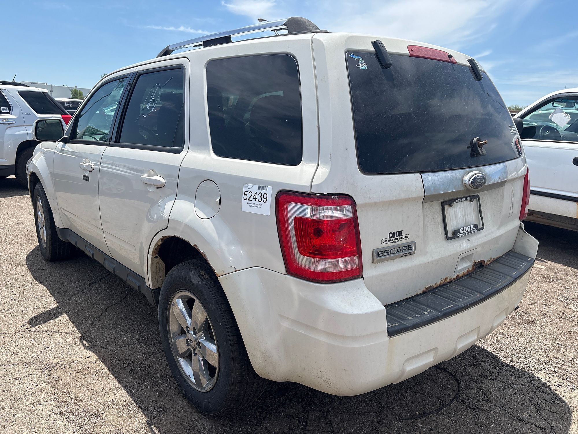 2010 FORD ESCAPE - Image 4