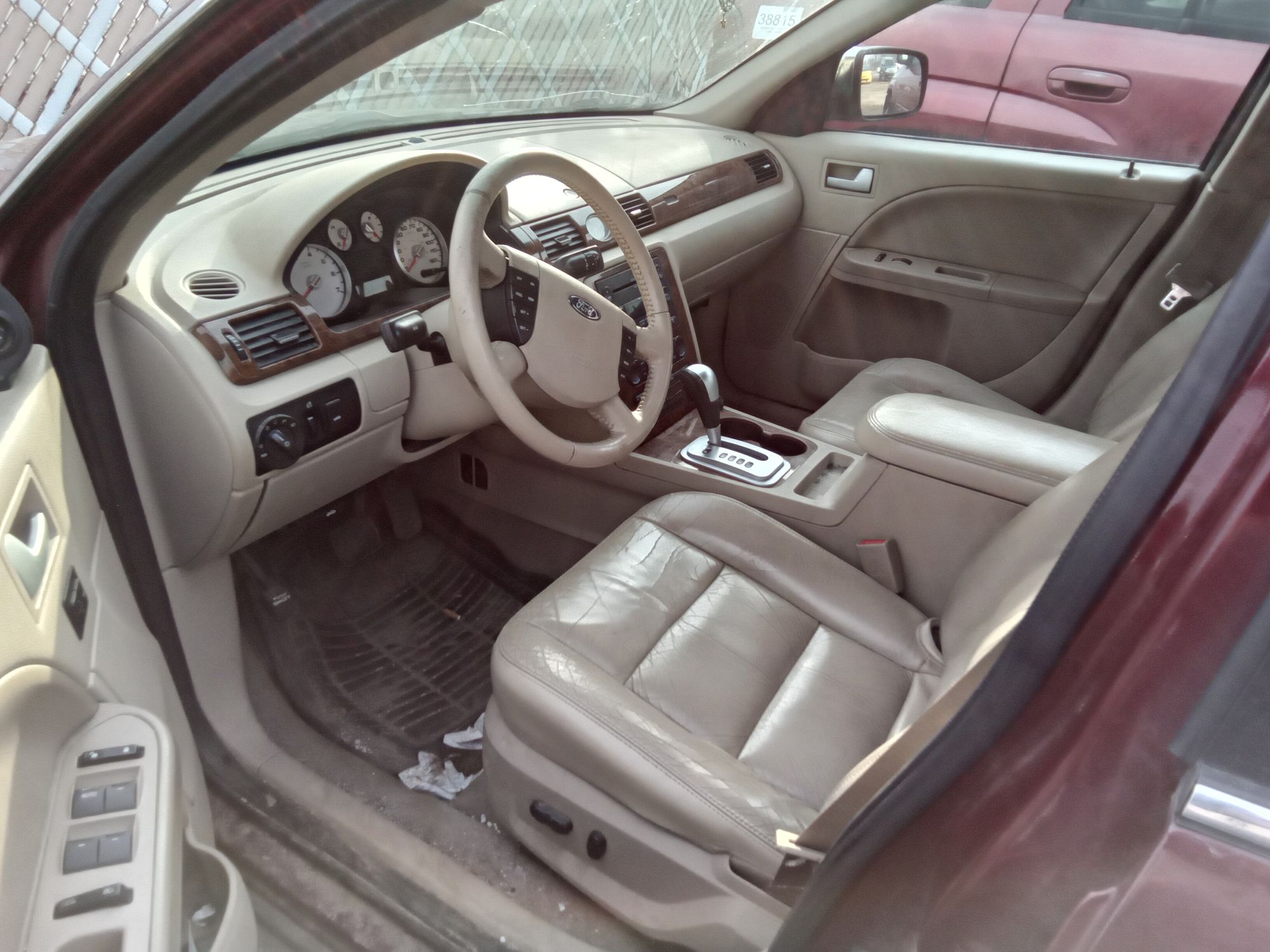 2007 Ford Five Hundred Limited Parts - U-Pull and Save Auto Parts 服