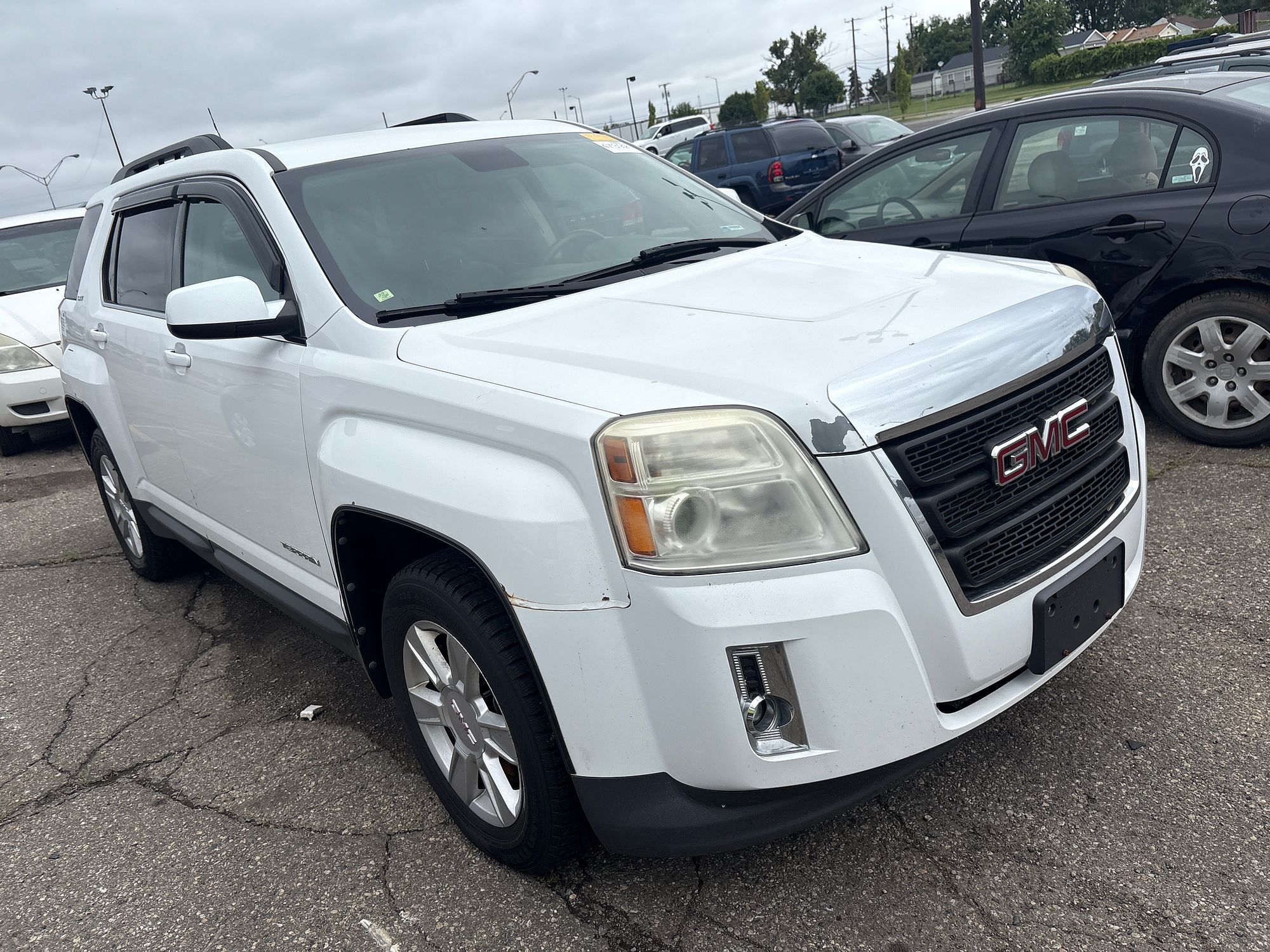 2012 GMC TERRAIN - Image 2