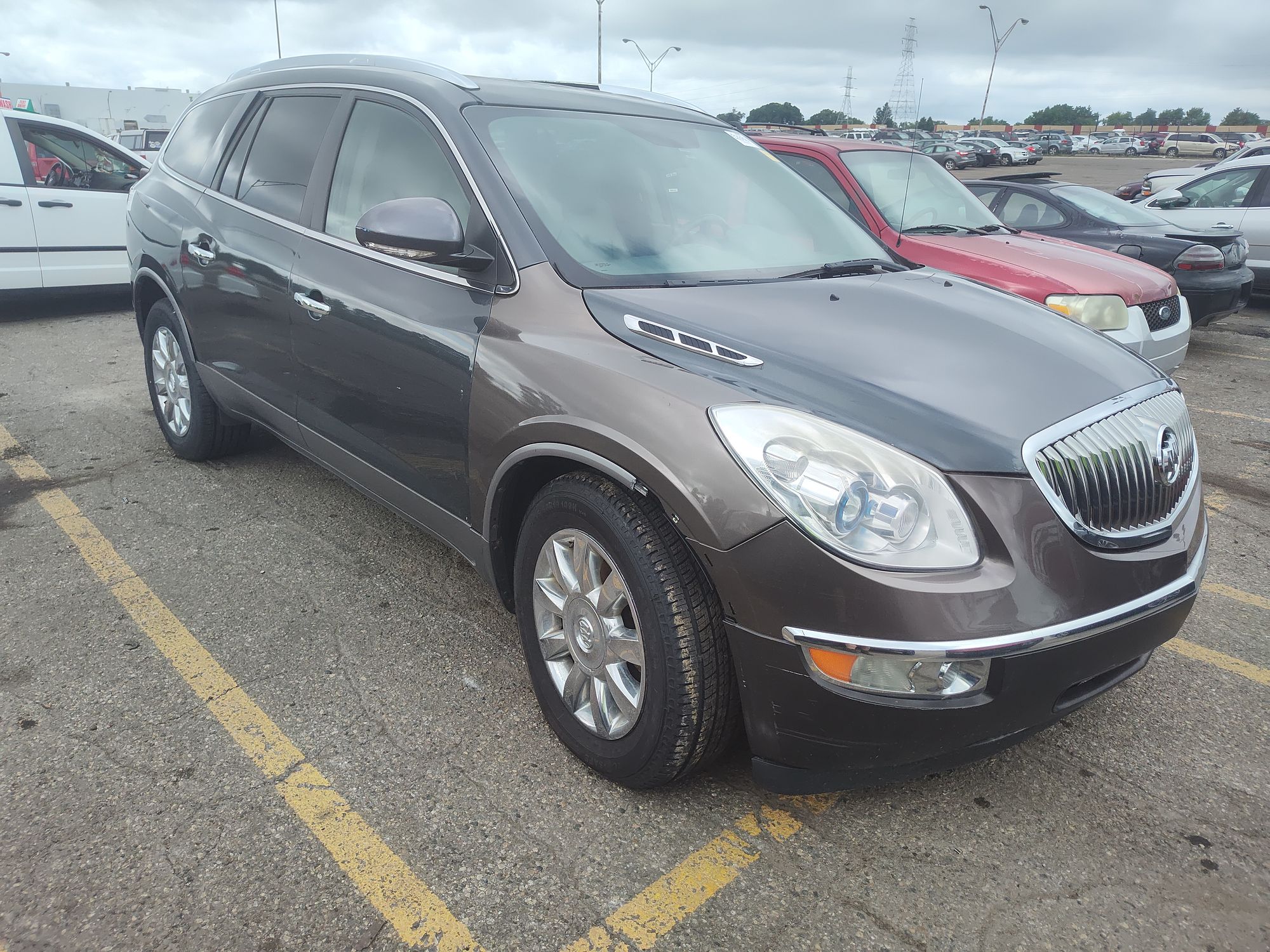 2011 BUICK ENCLAVE - Image 2