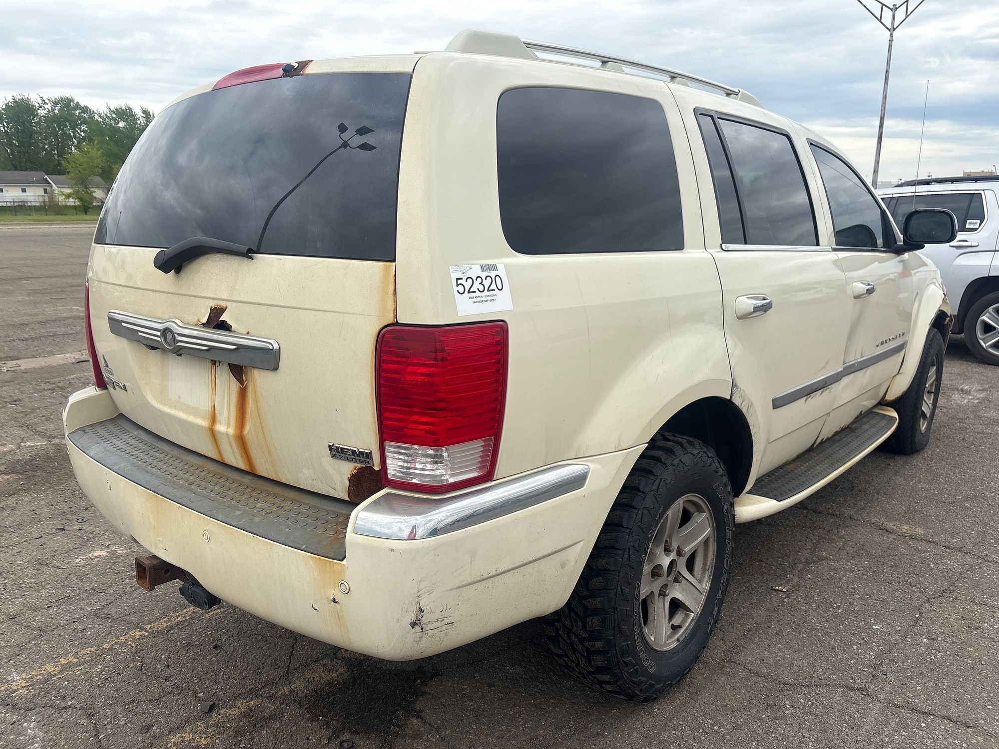 2008 CHRYSLER ASPEN - Image 3
