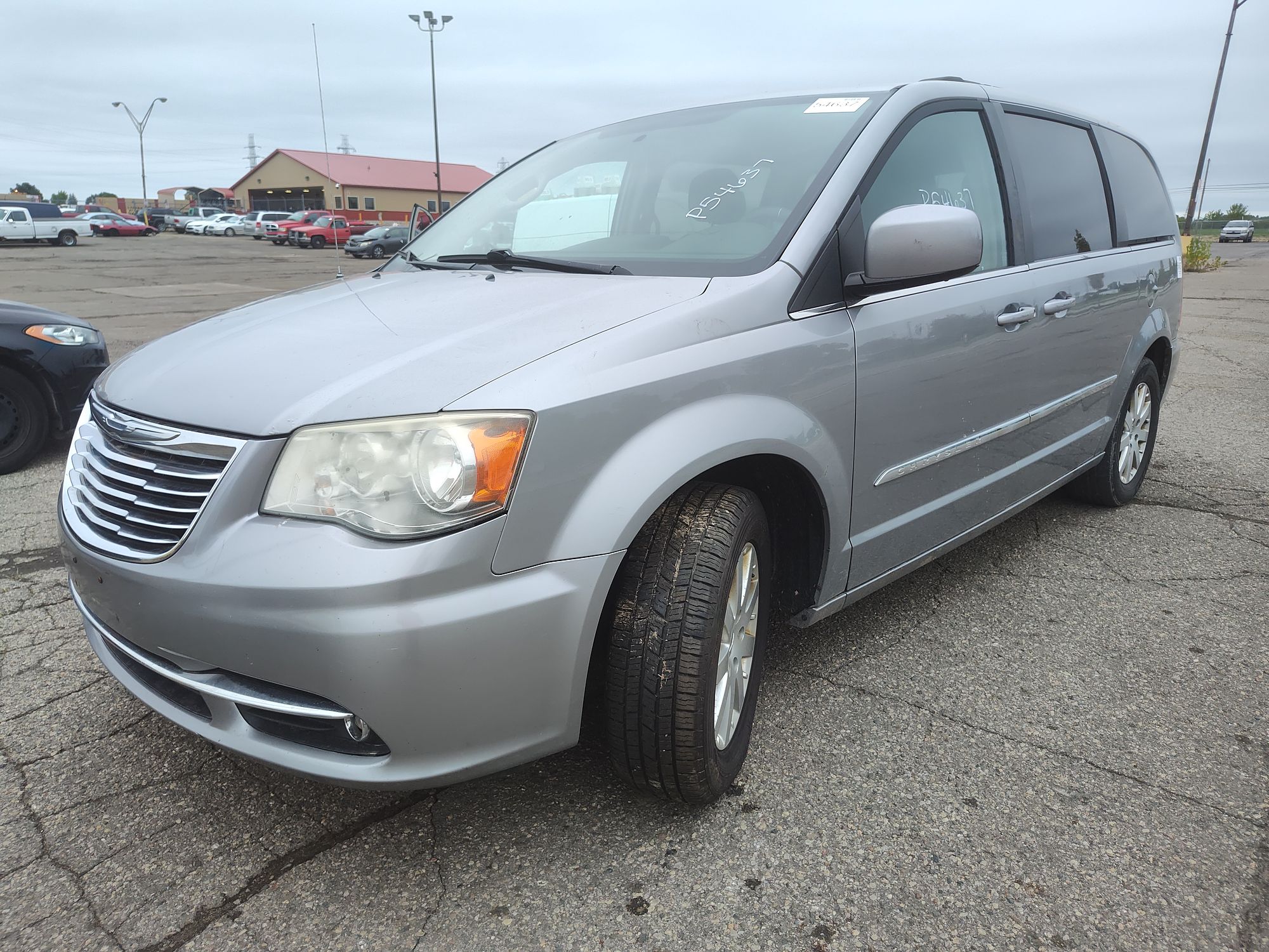 2014 CHRYSLER TOWN COUNTRY - Image 1