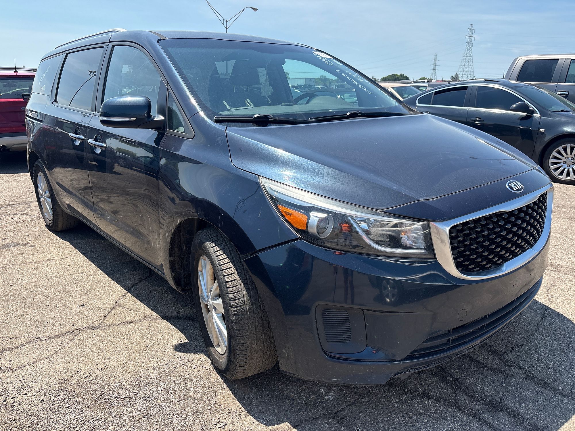 2016 KIA SEDONA - Image 2