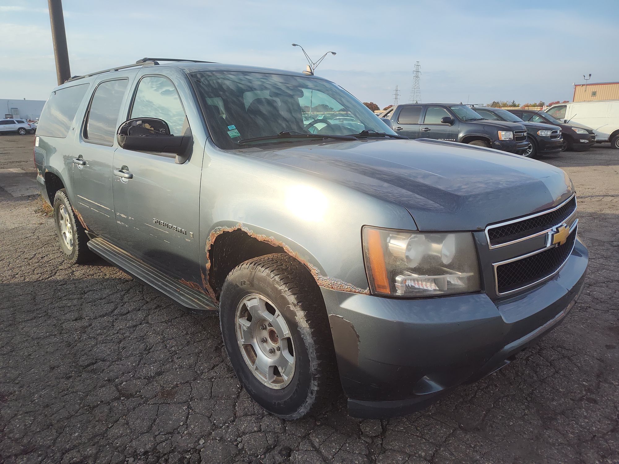 2008 CHEVROLET SUBURBAN 1500 - Image 2