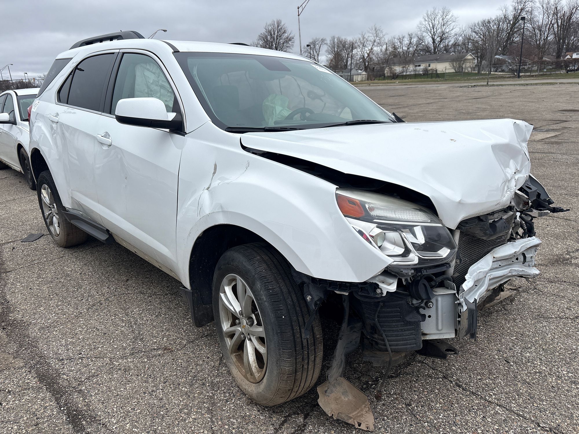 2017 CHEVROLET  EQUINOX - Image 2