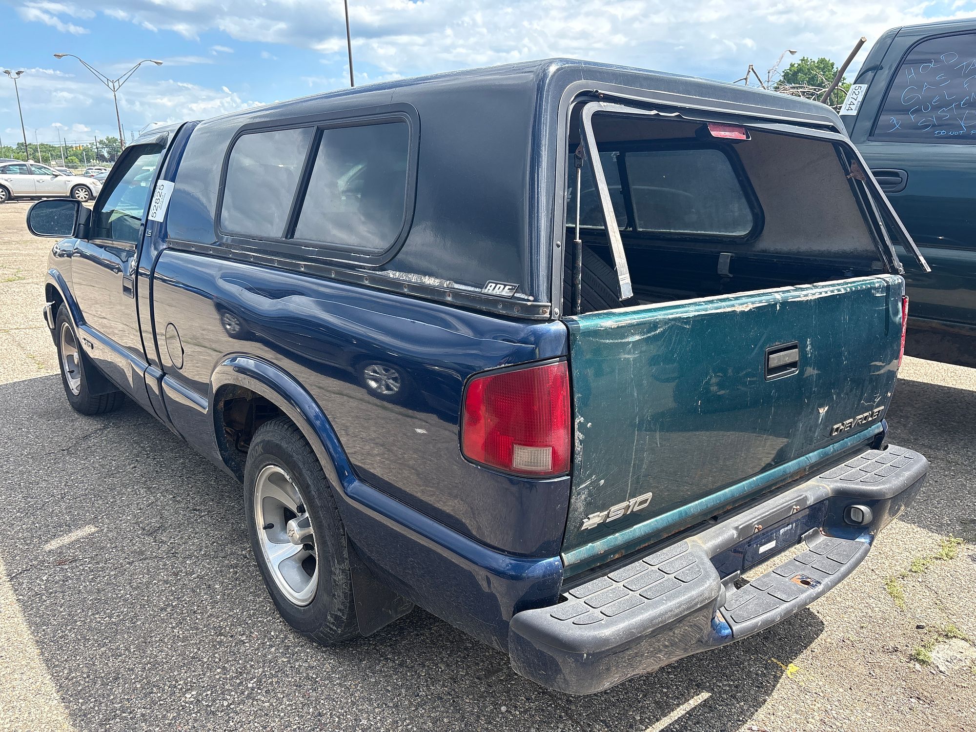 2001 CHEVROLET S10 PICKUP - Image 4