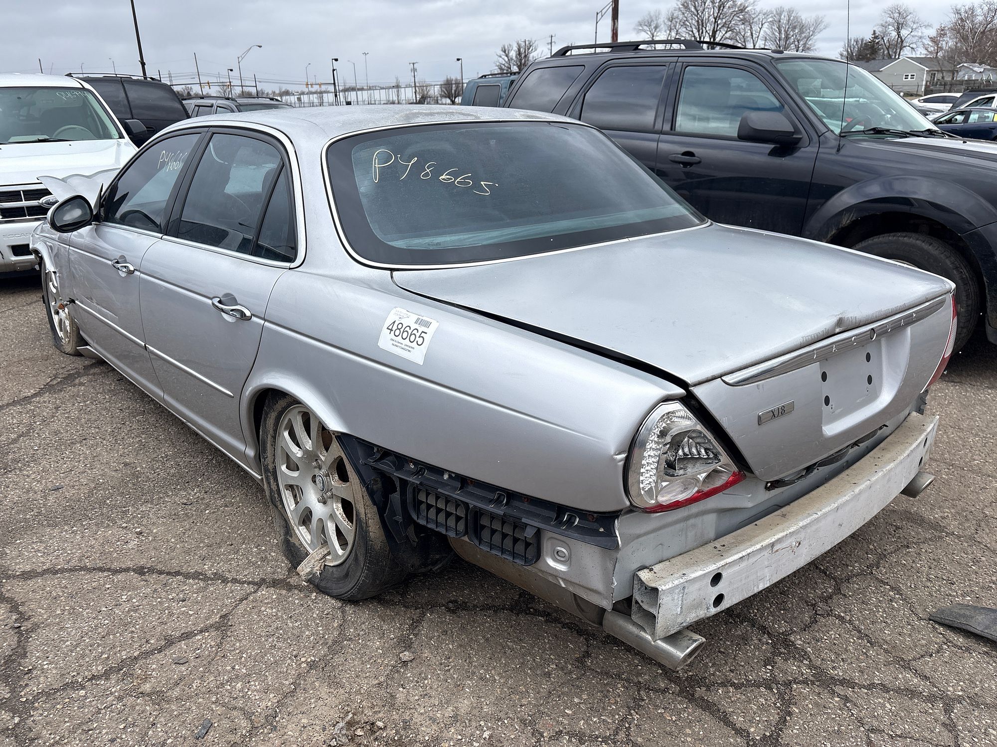 2004 JAGUAR XJ8 - Image 4