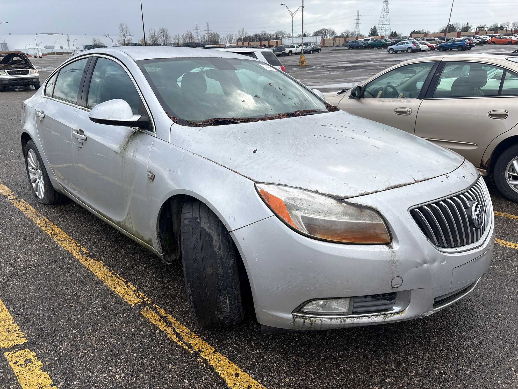 2011 BUICK REGAL - Image 2