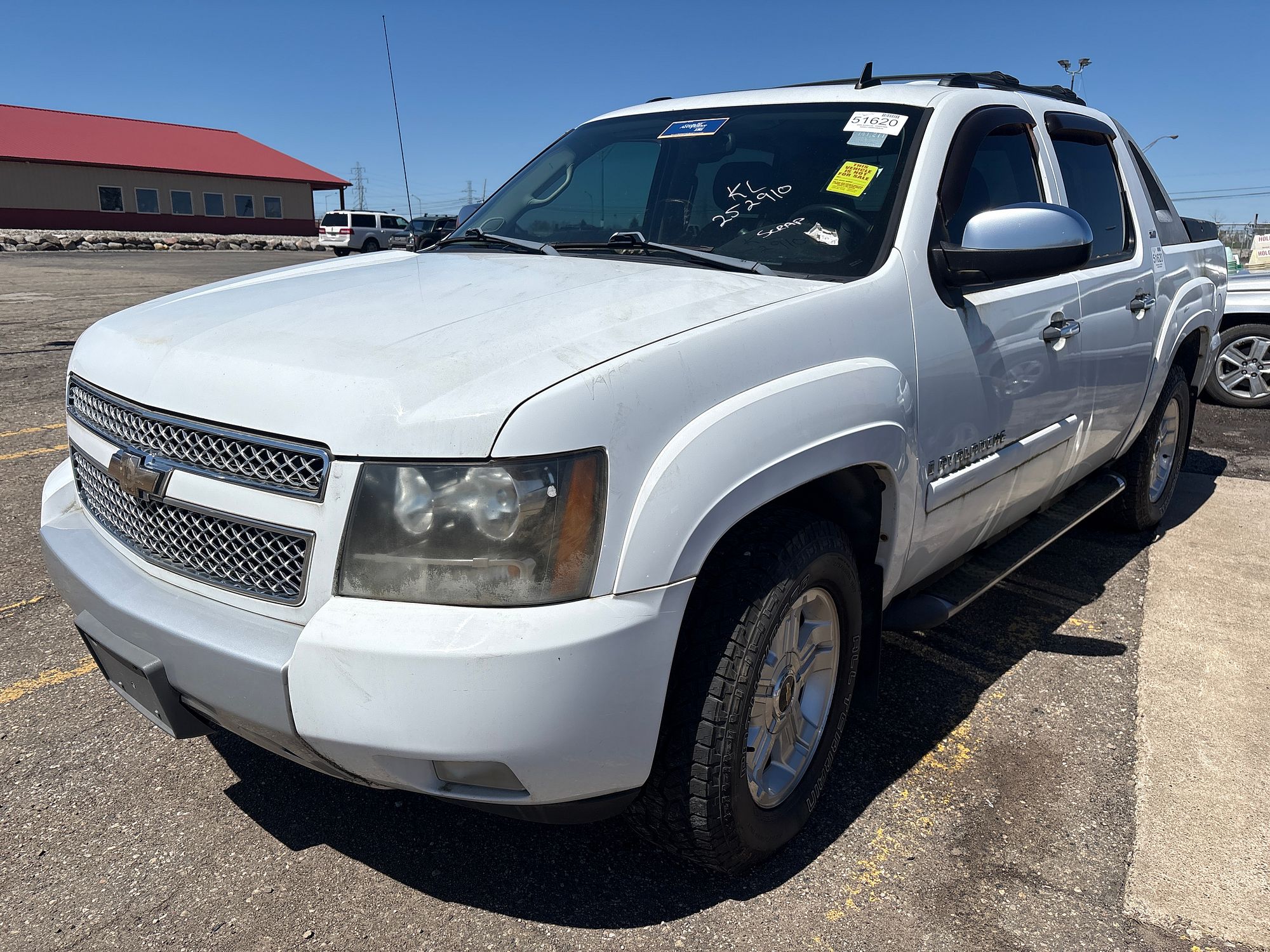 2008 CHEVROLET AVALANCHE 1500 - Image 1