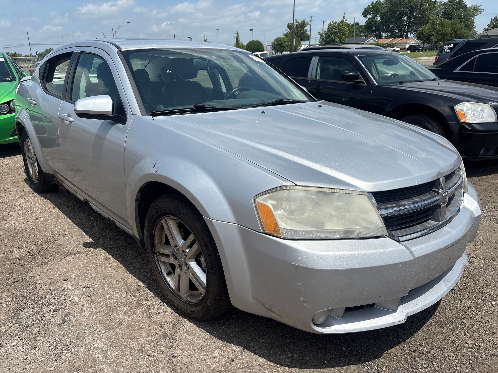 2010 DODGE AVENGER - Image 2