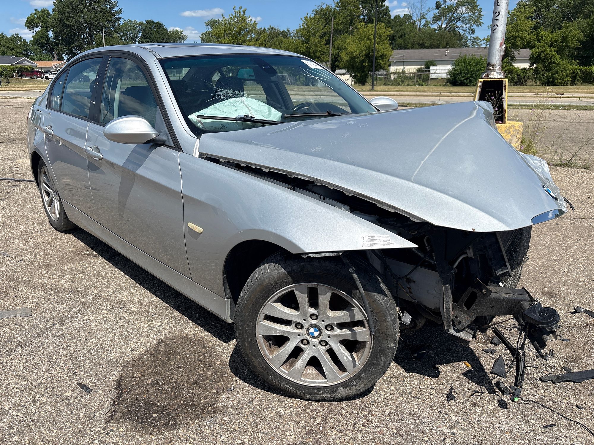 2006 BMW 325XI - Image 2