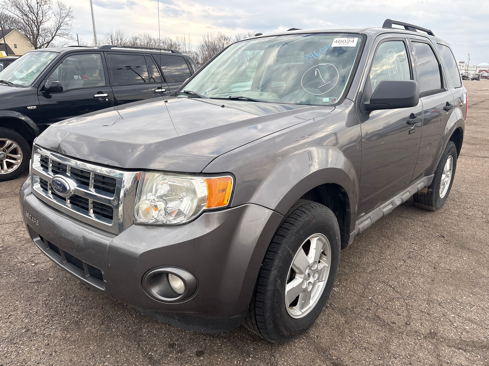 2009 FORD ESCAPE - Image 1