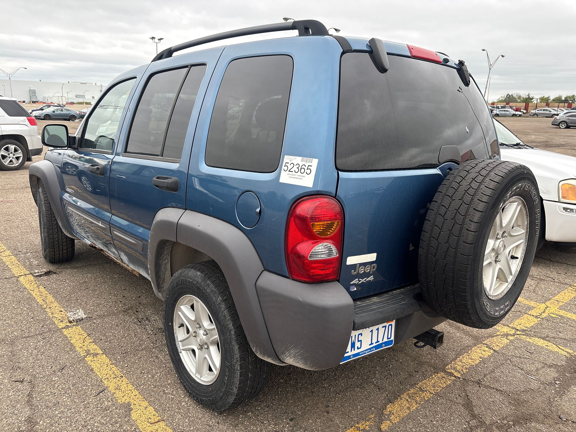 2004 JEEP LIBERTY - Image 4