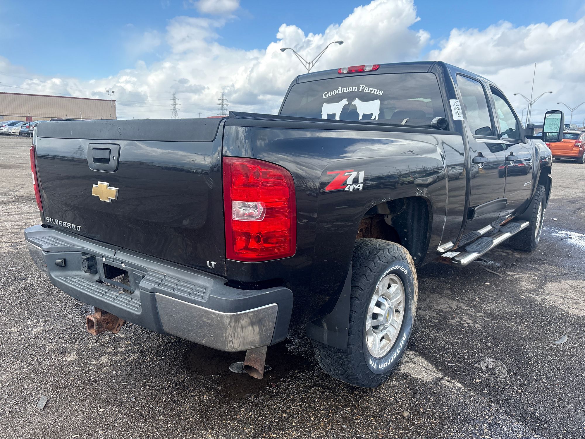 2010 CHEVROLET SILVERADO 2500 - Image 3