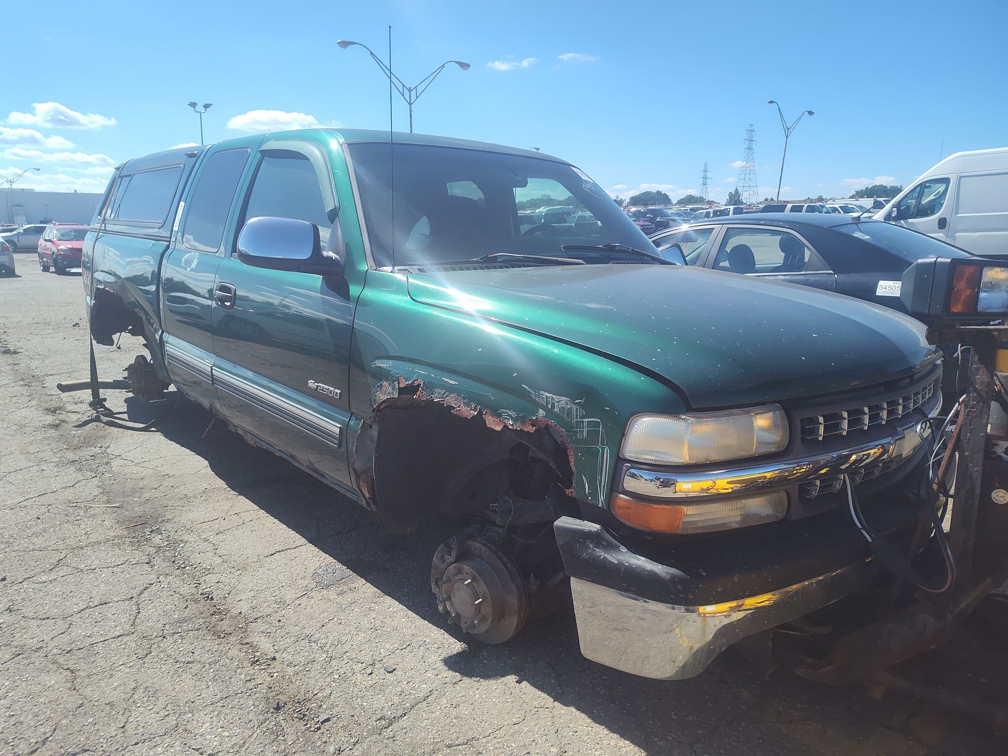 2000 CHEVROLET SILVERADO 2500 - Image 2