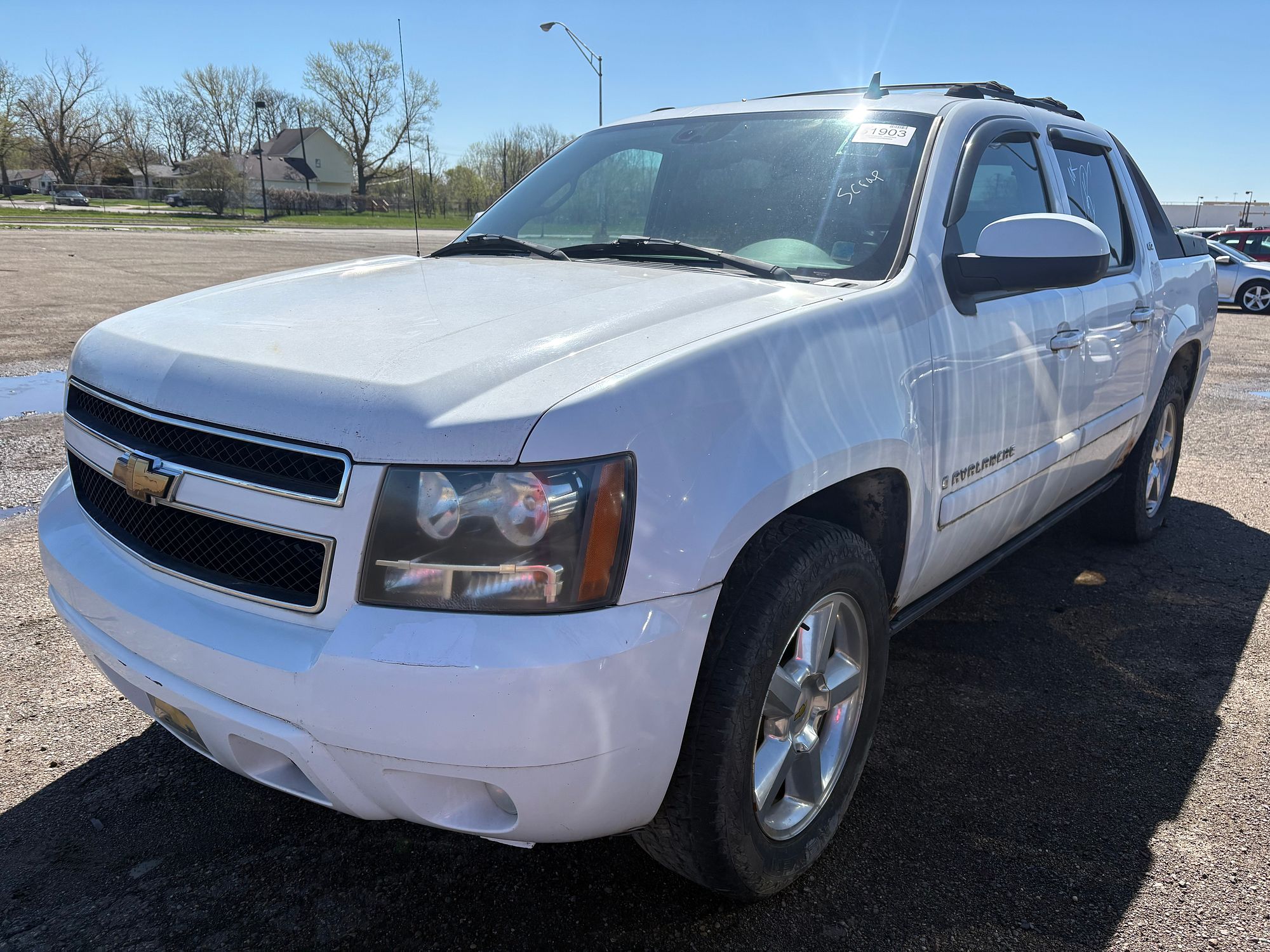 2007 CHEVROLET AVALANCHE 1500 - Image 1