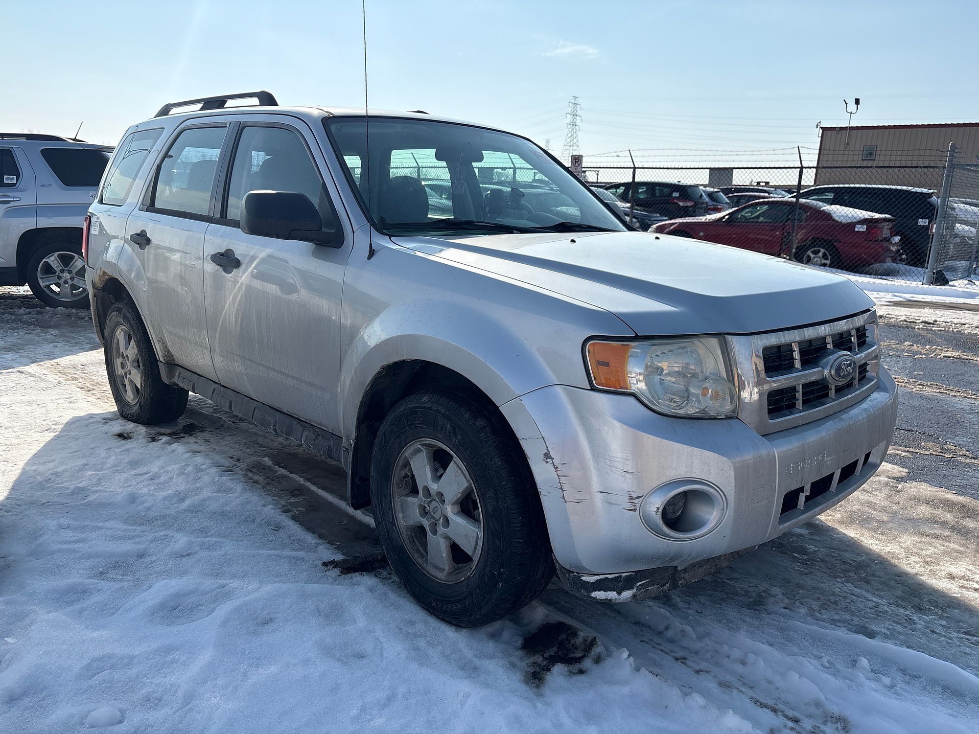 2010 FORD ESCAPE - Image 2