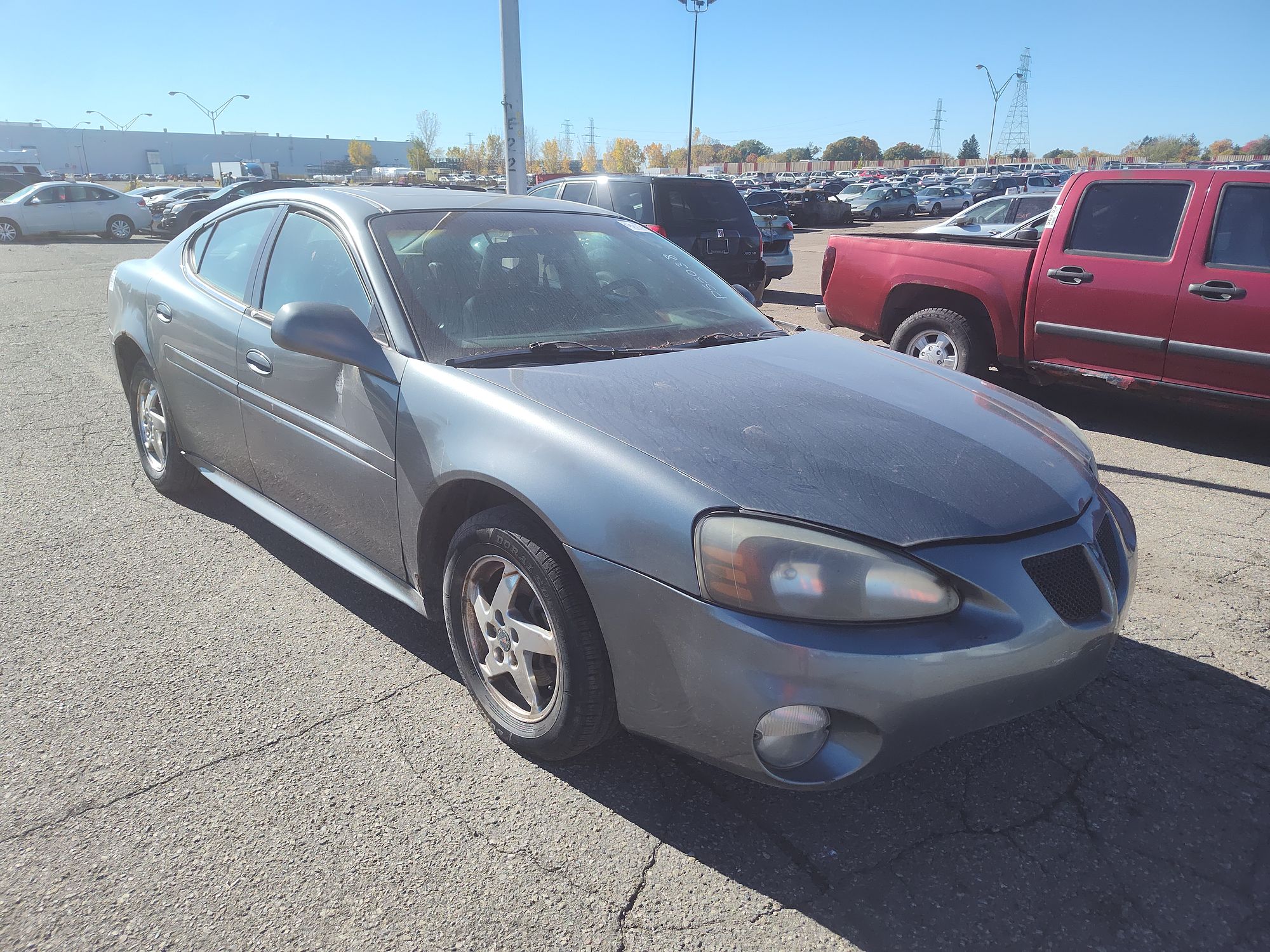 2004 PONTIAC GRAND PRIX - Image 2