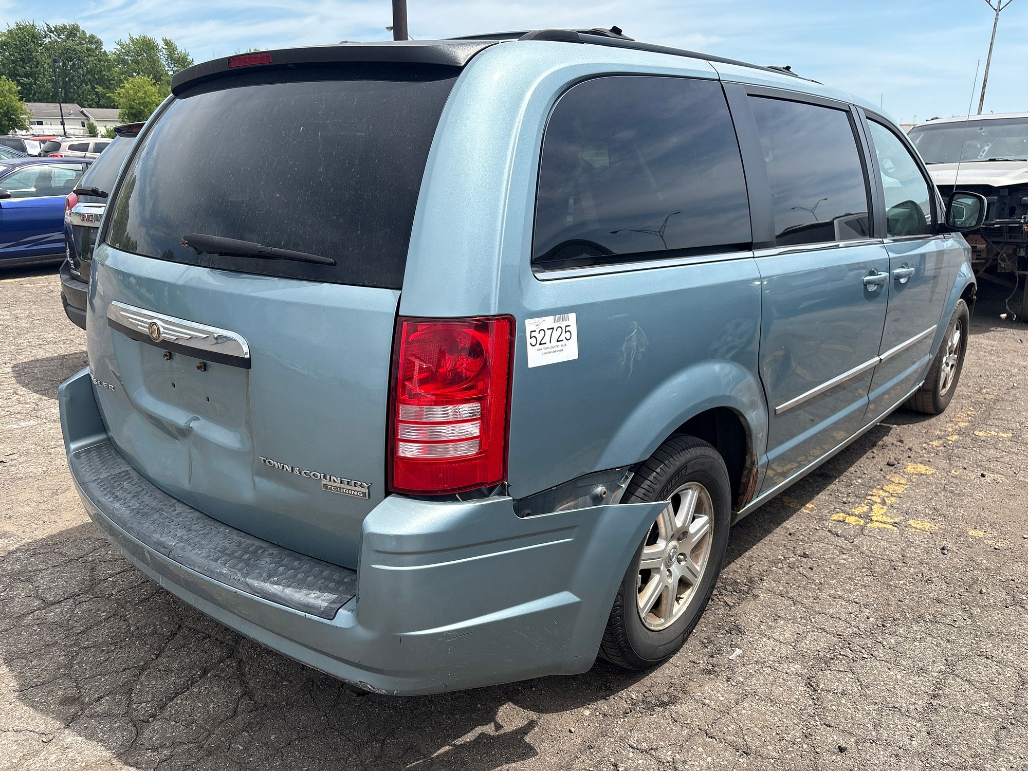 2009 CHRYSLER TOWN COUNTRY - Image 3