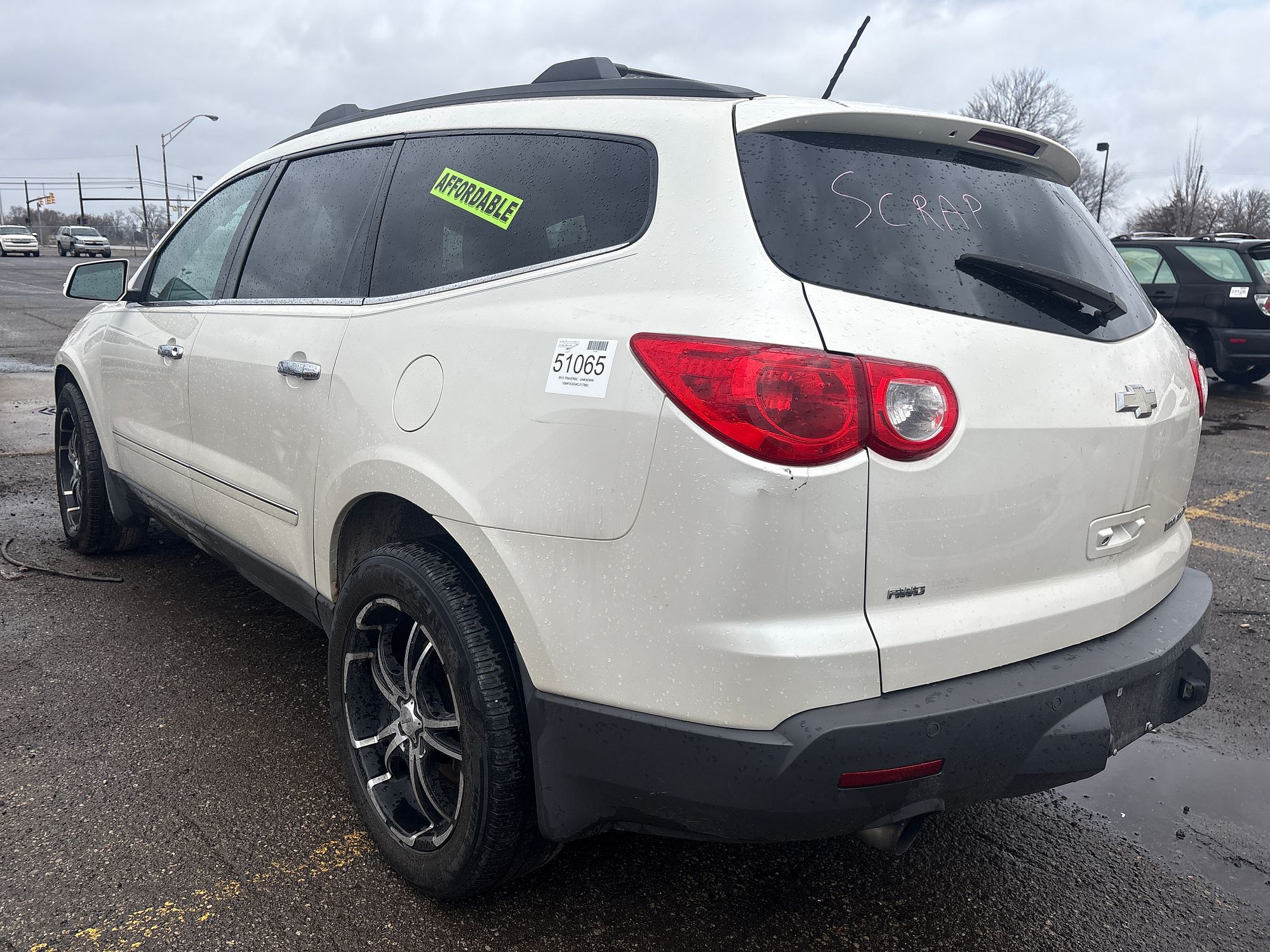 2012 CHEVROLET TRAVERSE - Image 4