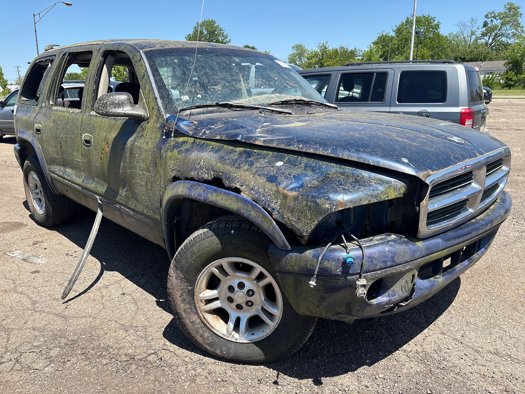 2002 DODGE DURANGO - Image 2