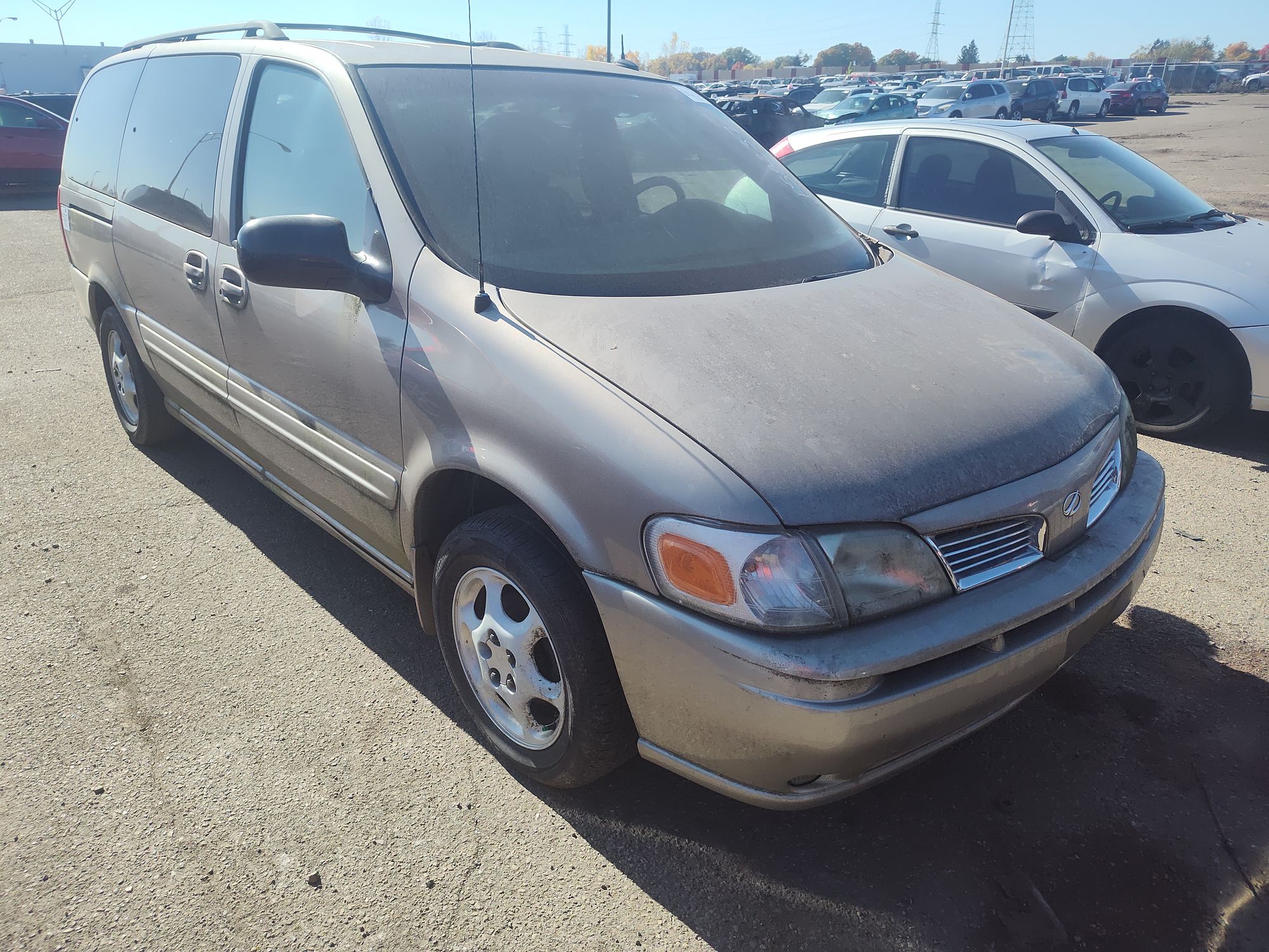 2003 OLDSMOBILE SILHOUETTE - Image 2