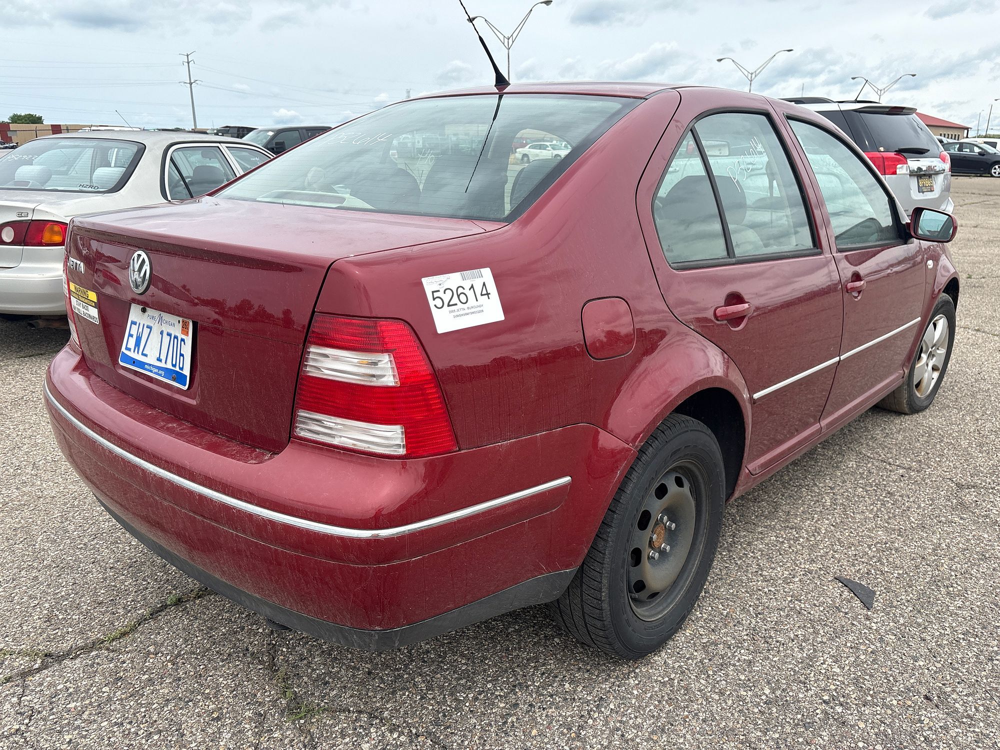 2005 VOLKSWAGEN JETTA - Image 3