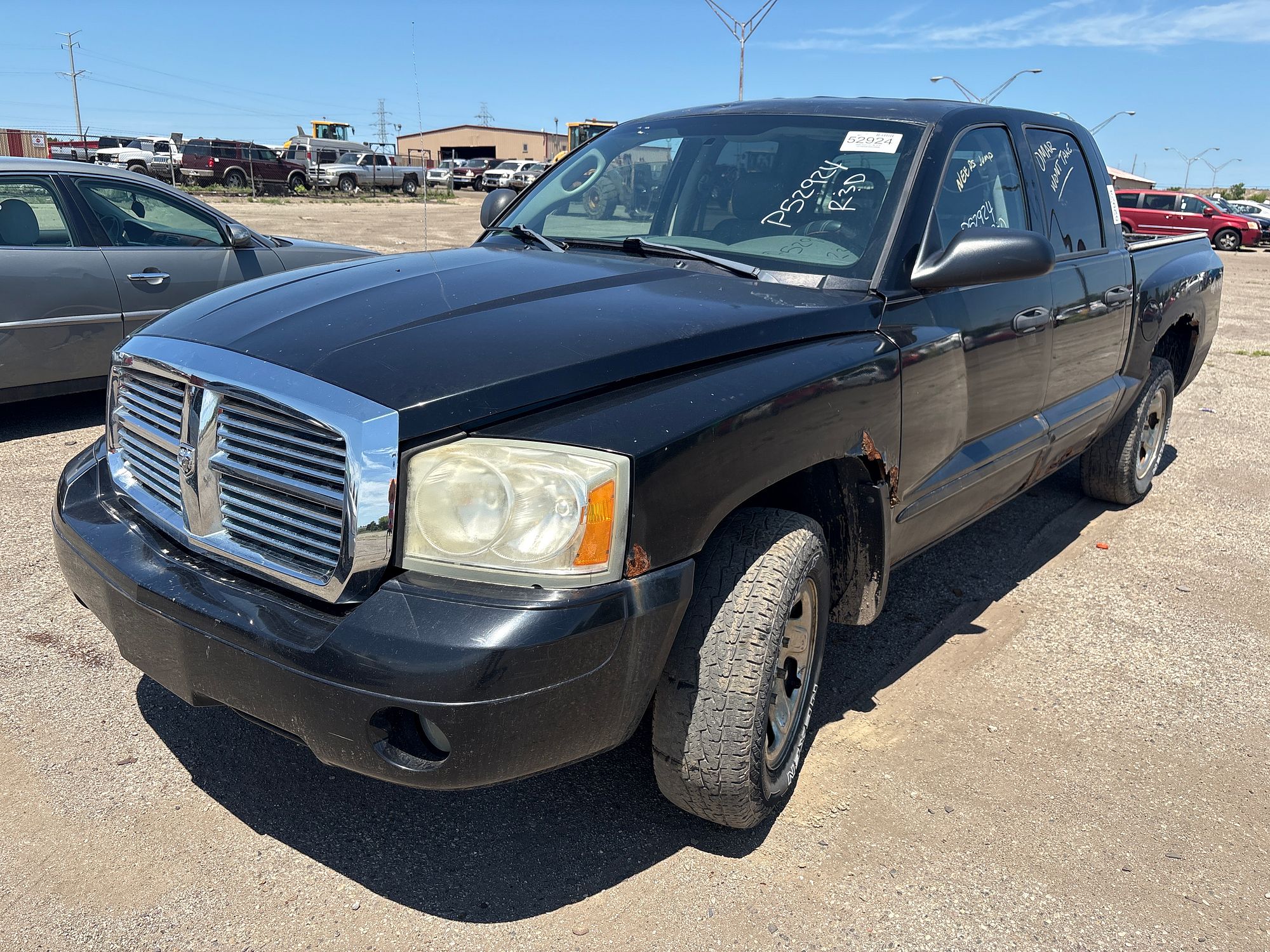 2005 DODGE DAKOTA - Image 1