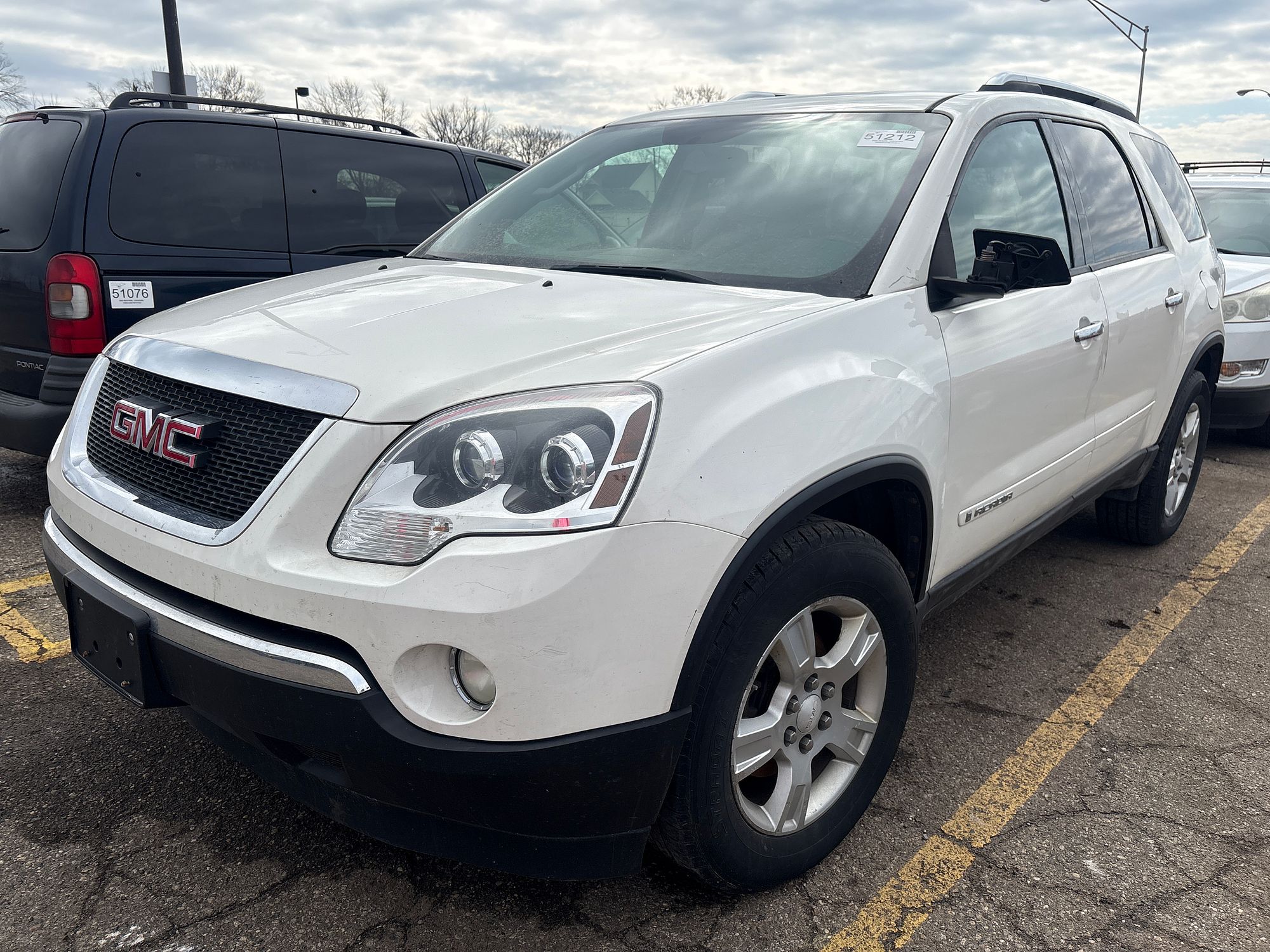 2008 GMC ACADIA - Image 1