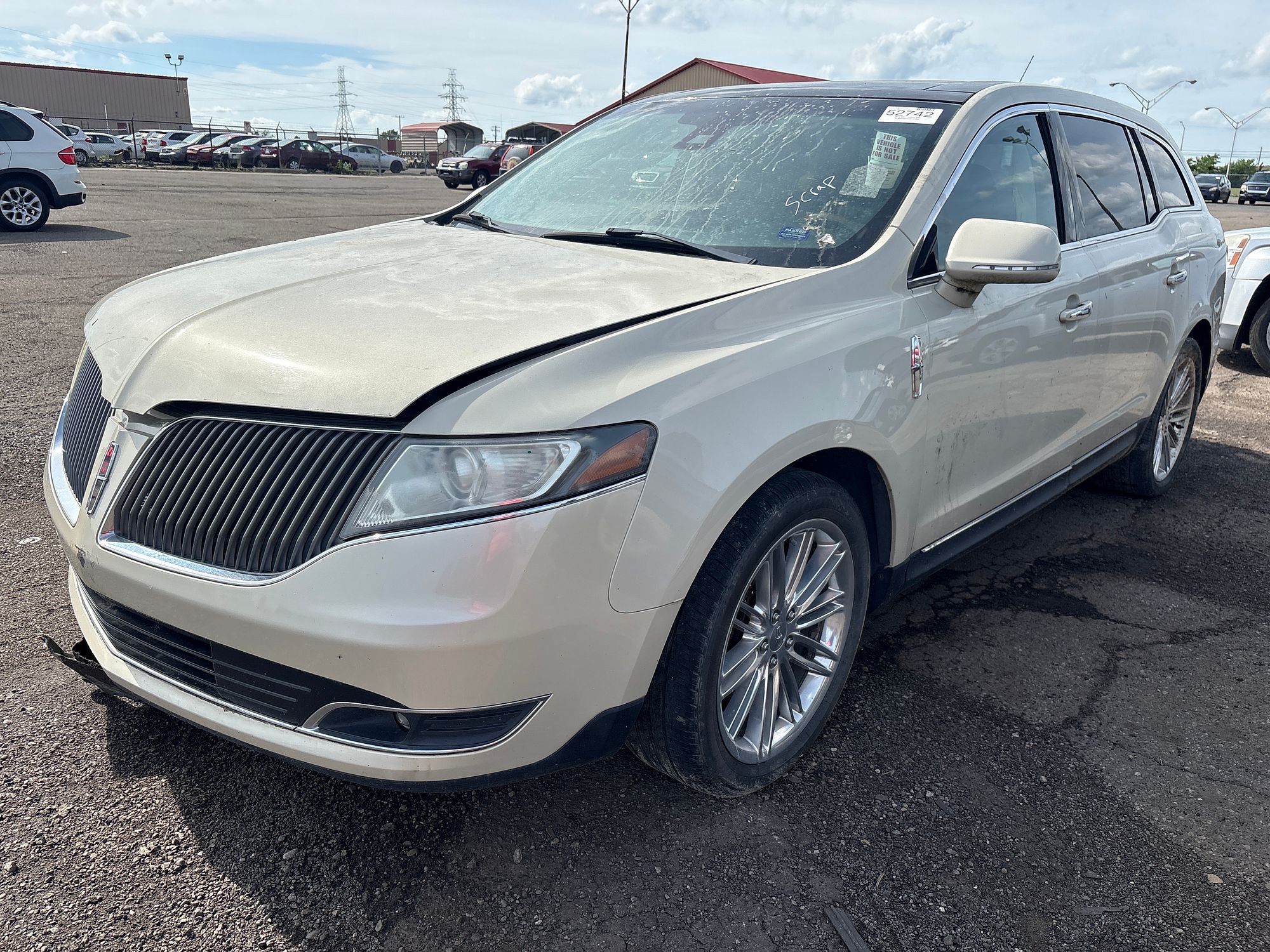 2014 LINCOLN MKT - Image 1