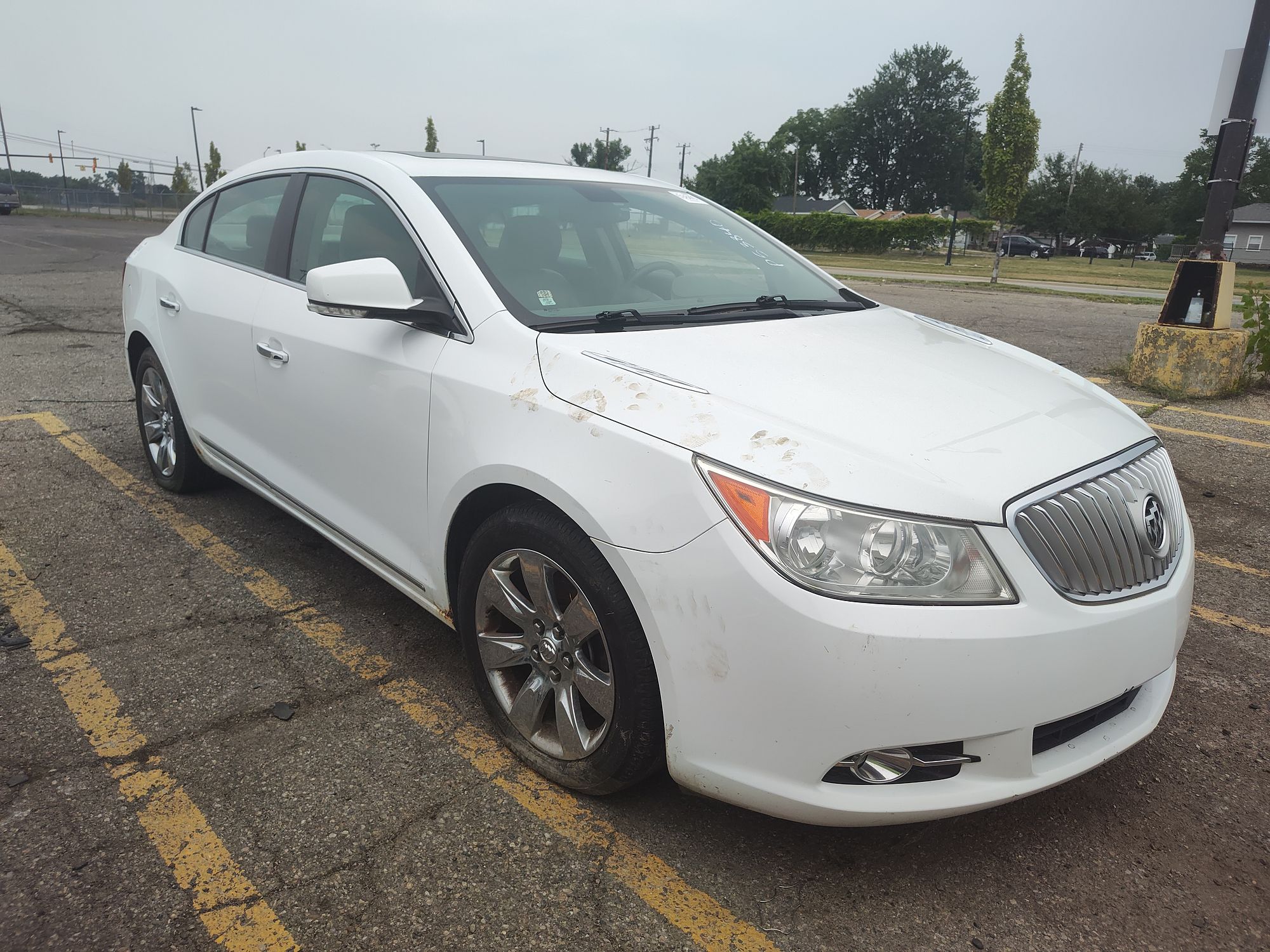 2011 BUICK LACROSSE - Image 2