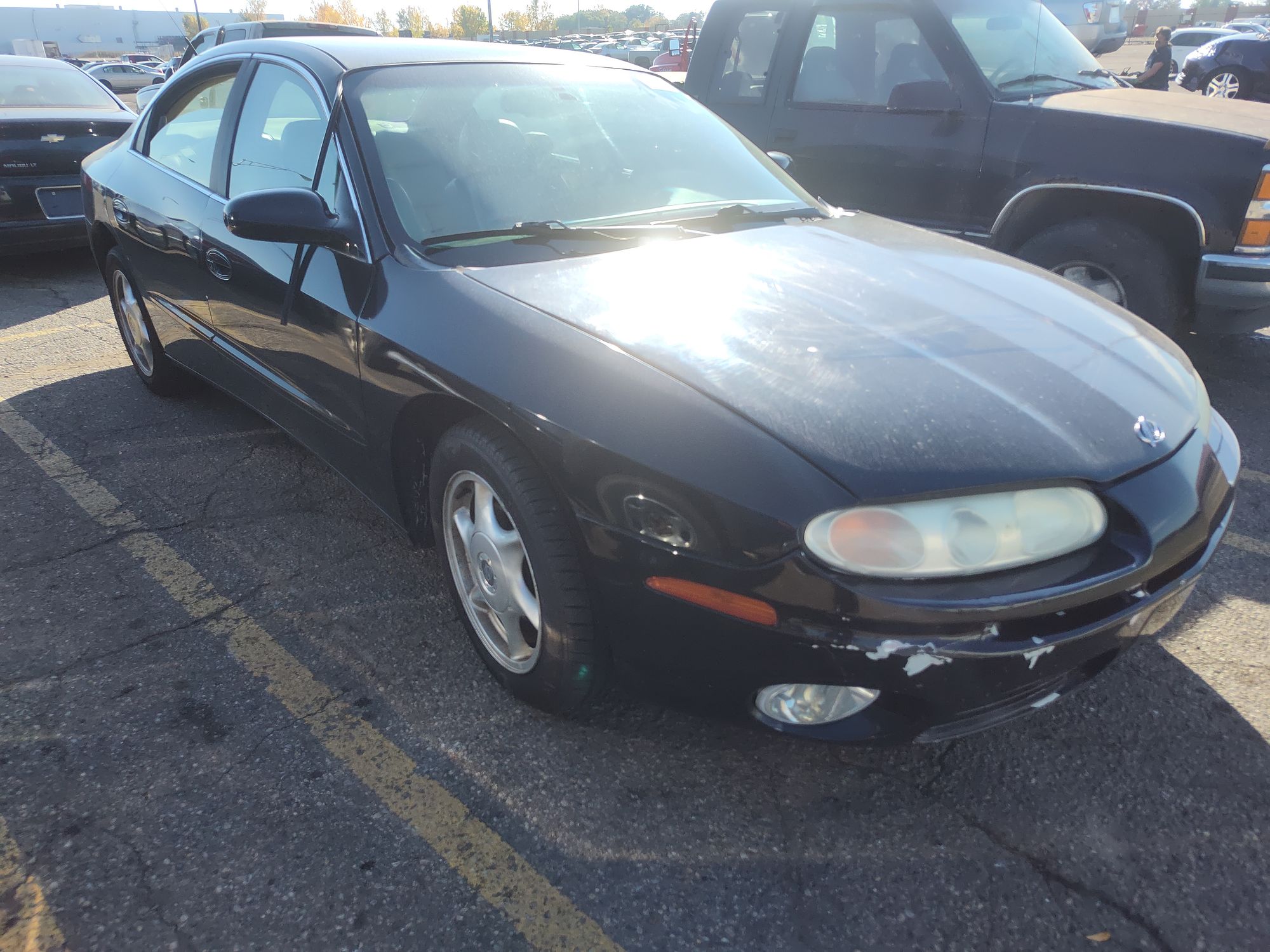 2001 OLDSMOBILE AURORA - Image 2