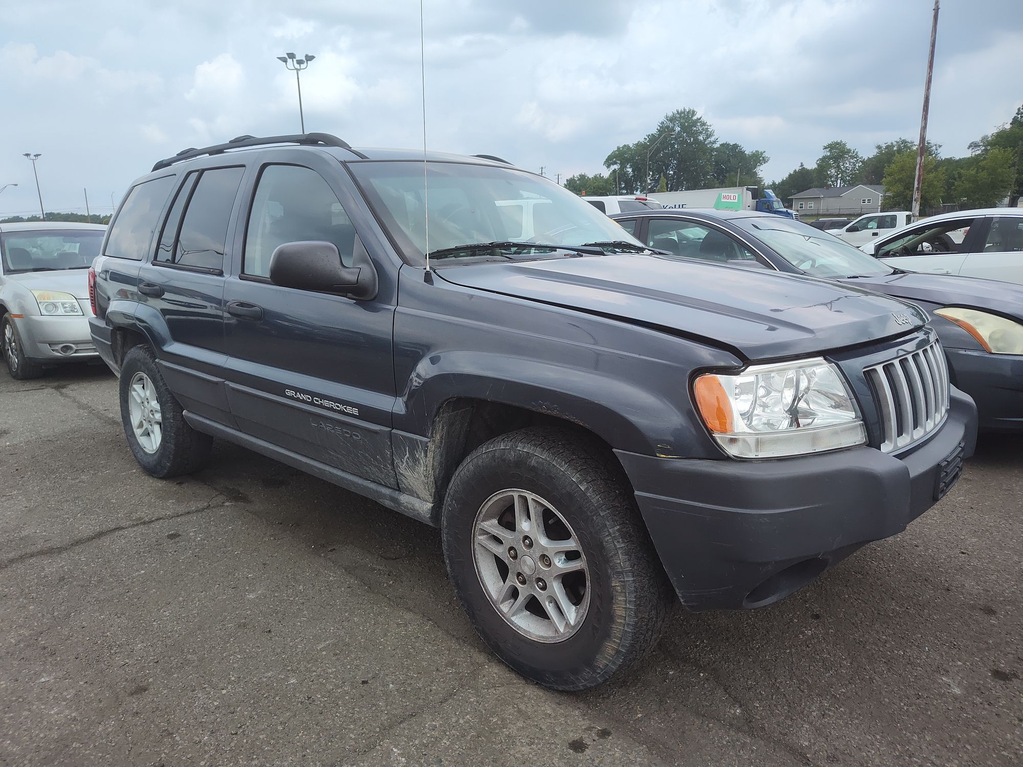 2004 JEEP GRAND CHEROKEE - Image 2