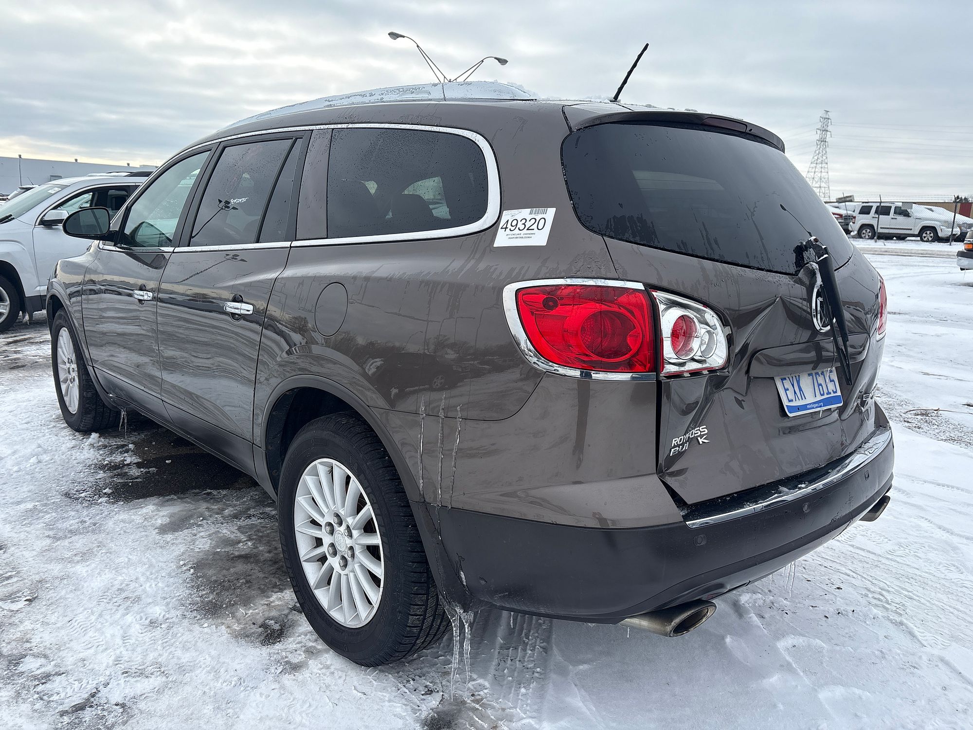 2011 BUICK ENCLAVE - Image 4