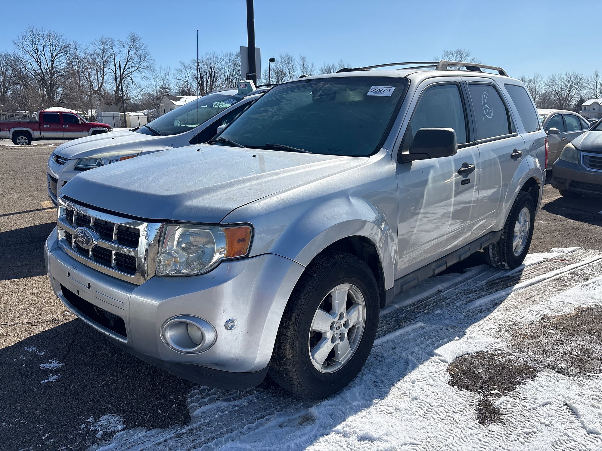 2010 FORD ESCAPE - Image 1