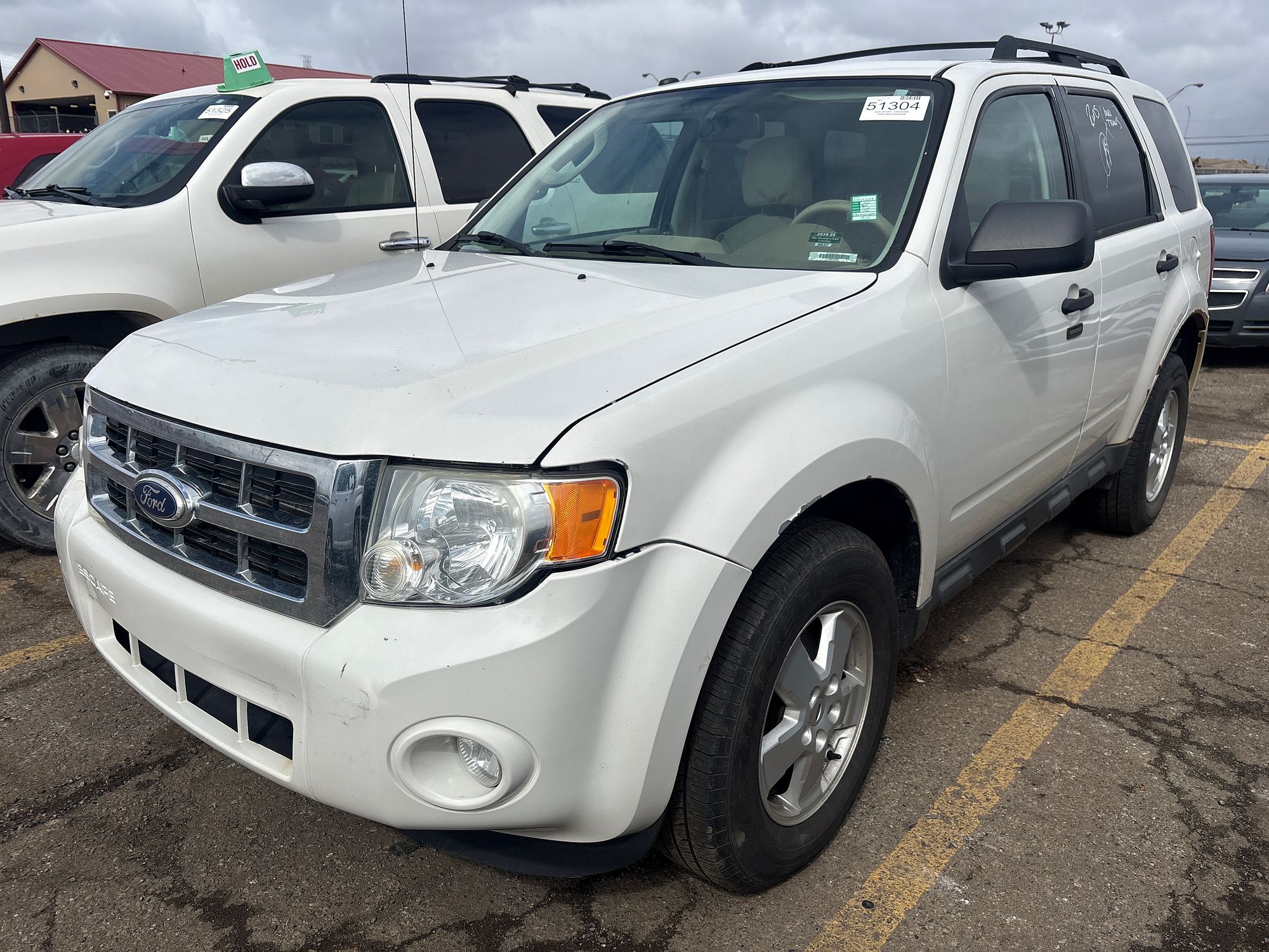 2010 FORD ESCAPE - Image 1