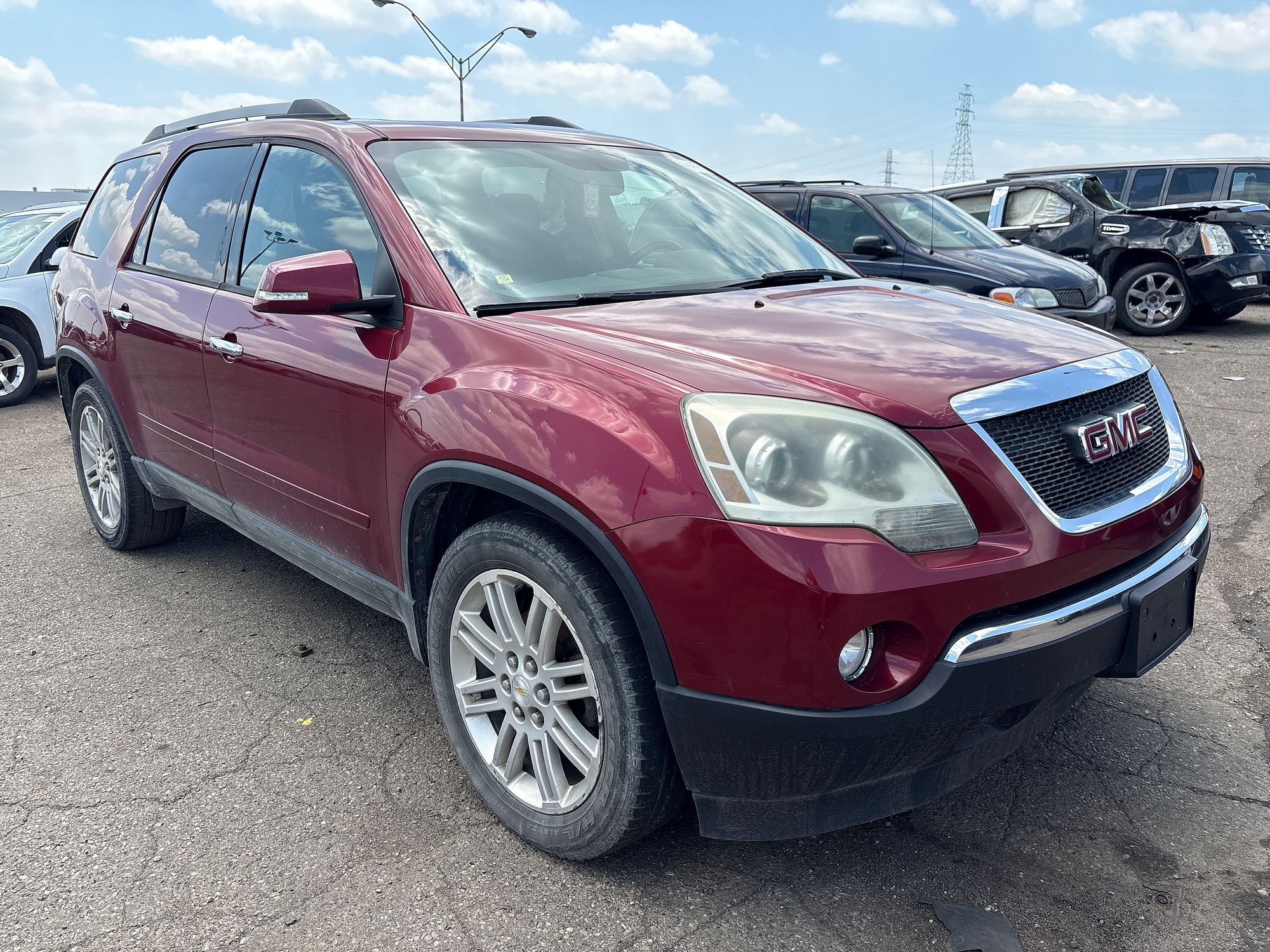 2011 GMC ACADIA - Image 2