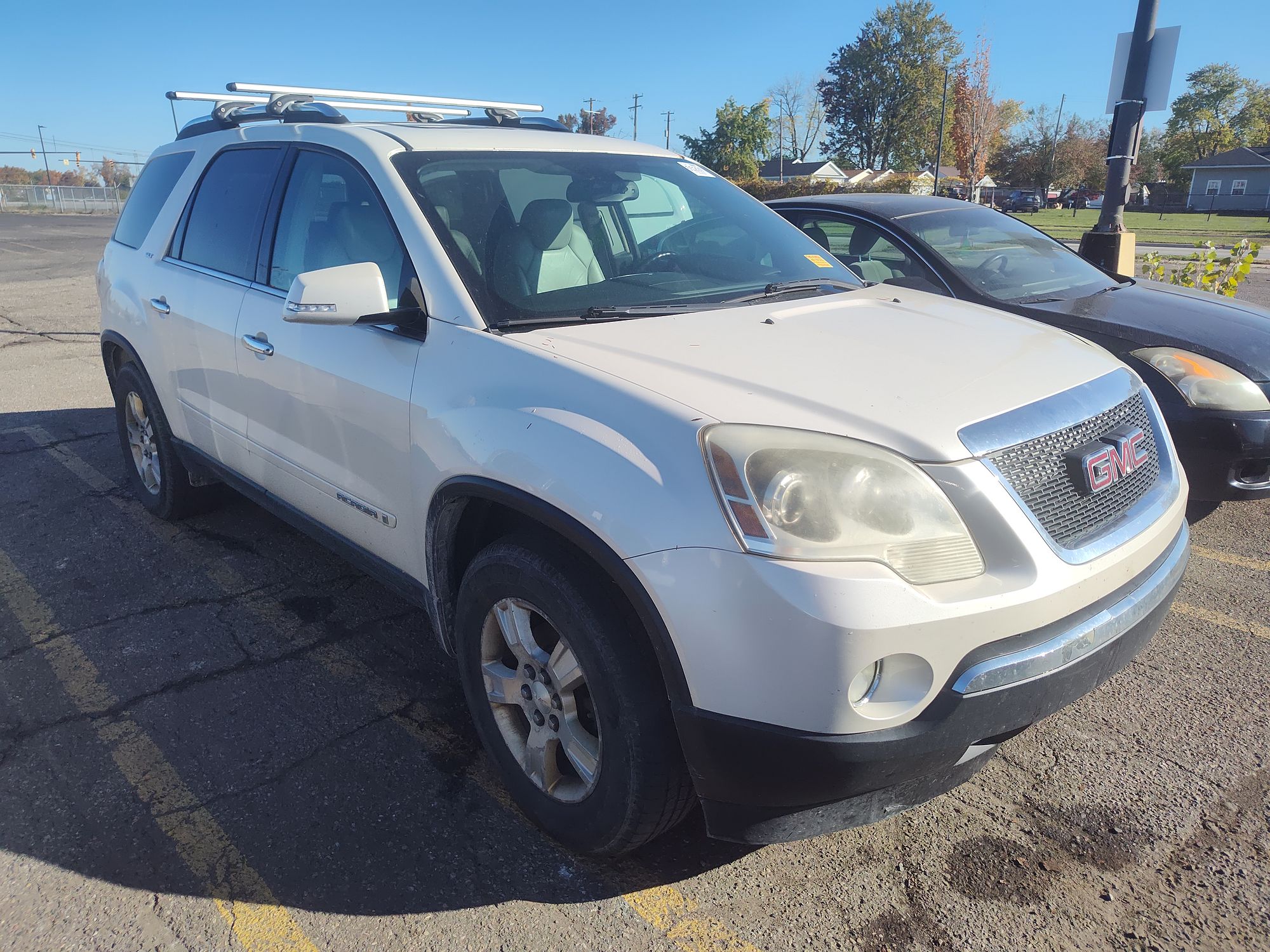 2007 GMC ACADIA - Image 2